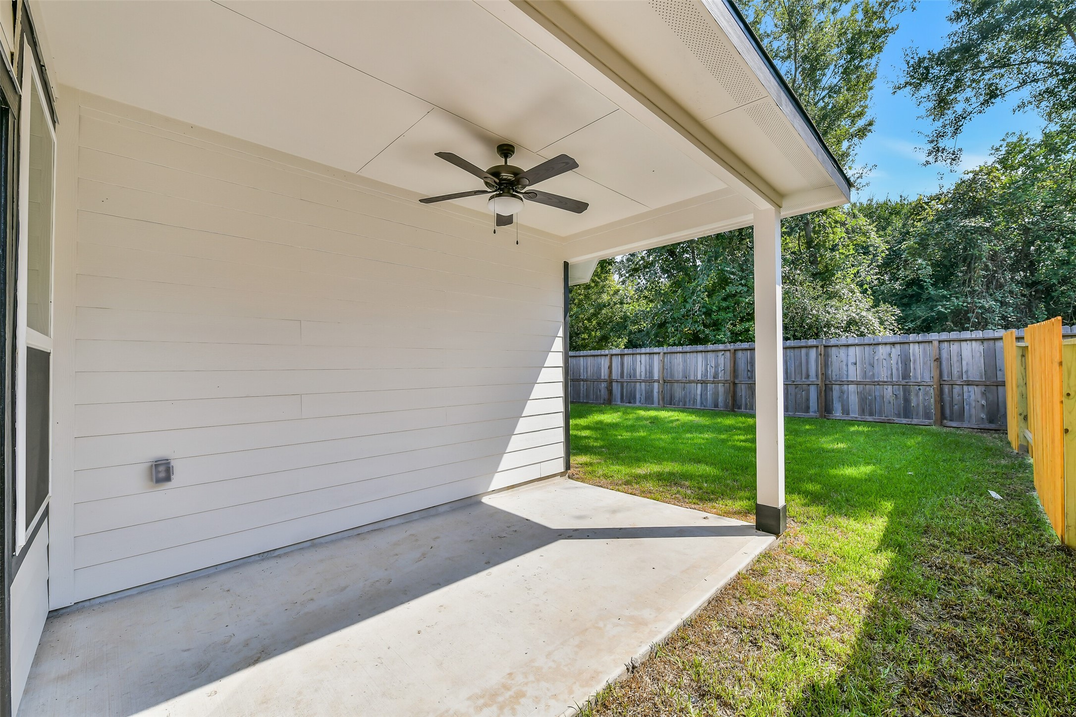15511 Foresail Lane Property Photo 30