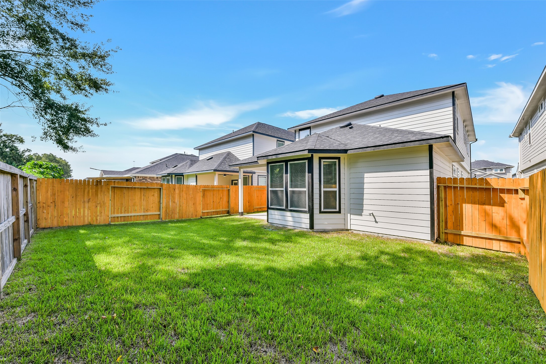 15511 Foresail Lane Property Photo 36