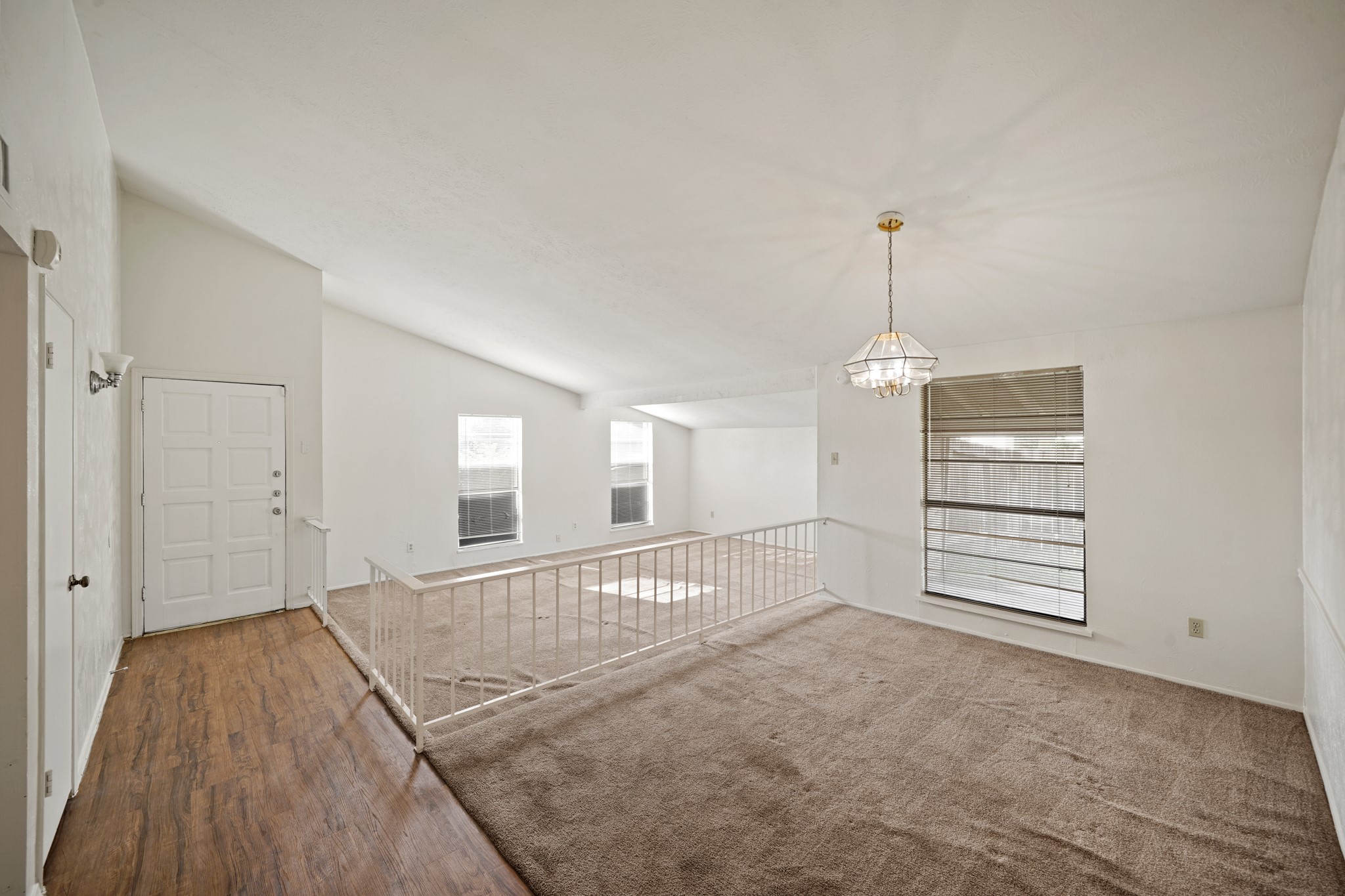 15822 Danford Drive Property Photo 5