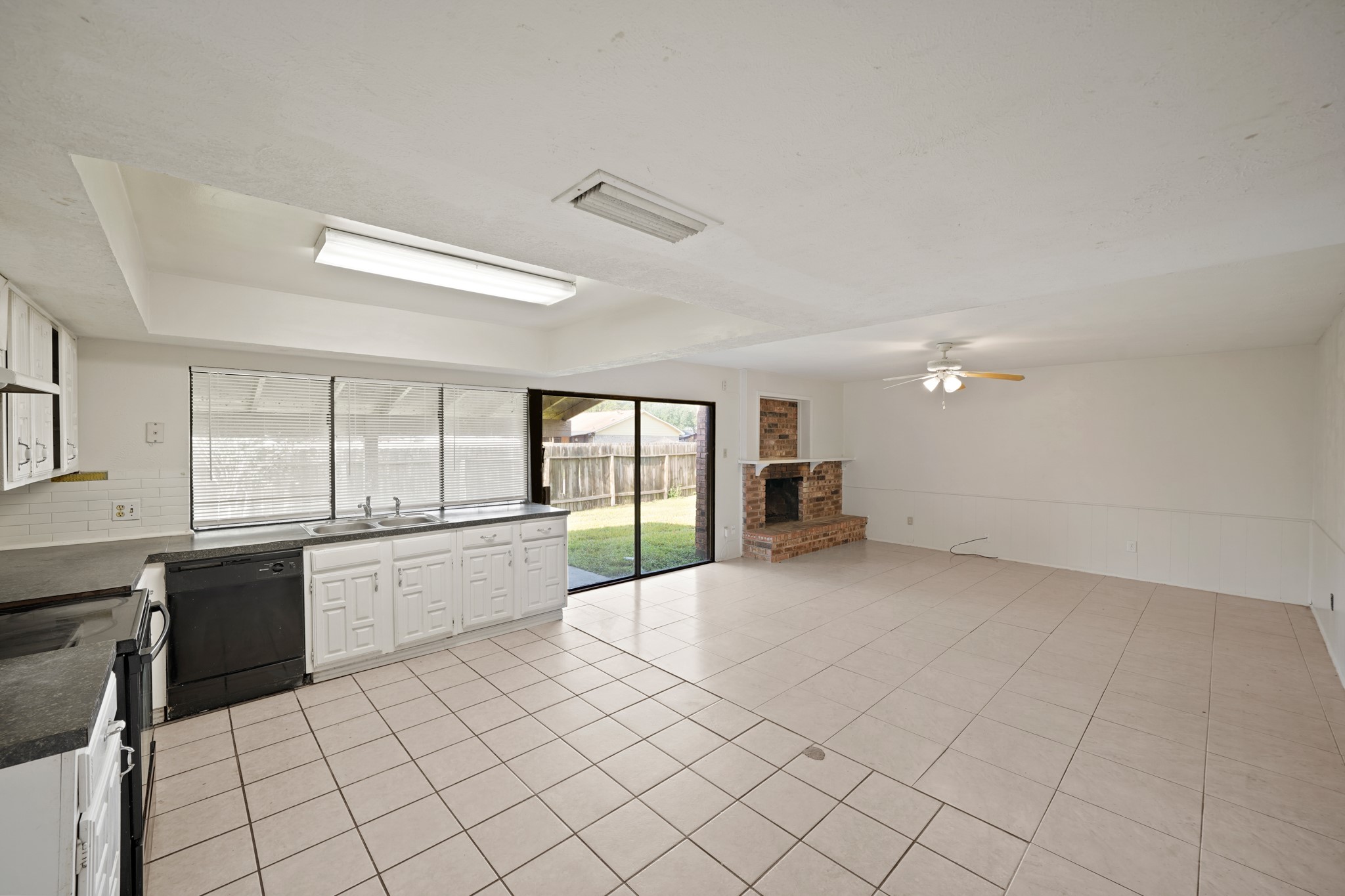 15822 Danford Drive Property Photo 11