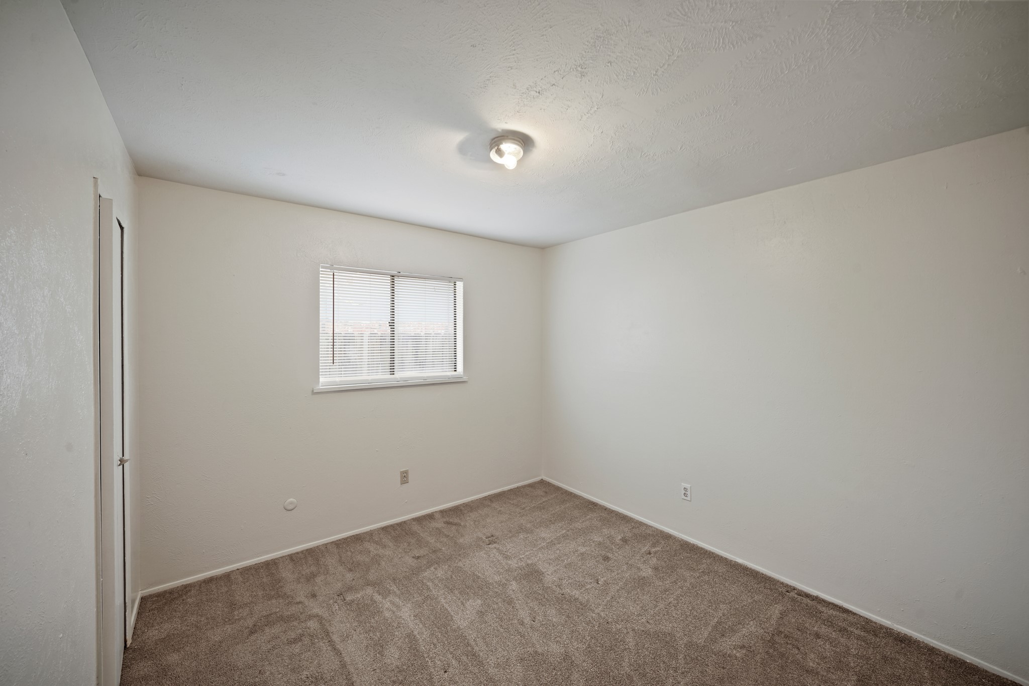 15822 Danford Drive Property Photo 27