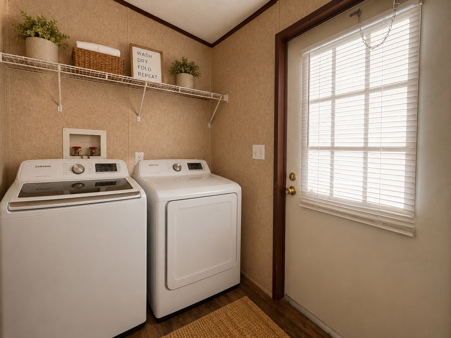 13013 Gladden Drive Property Photo 9