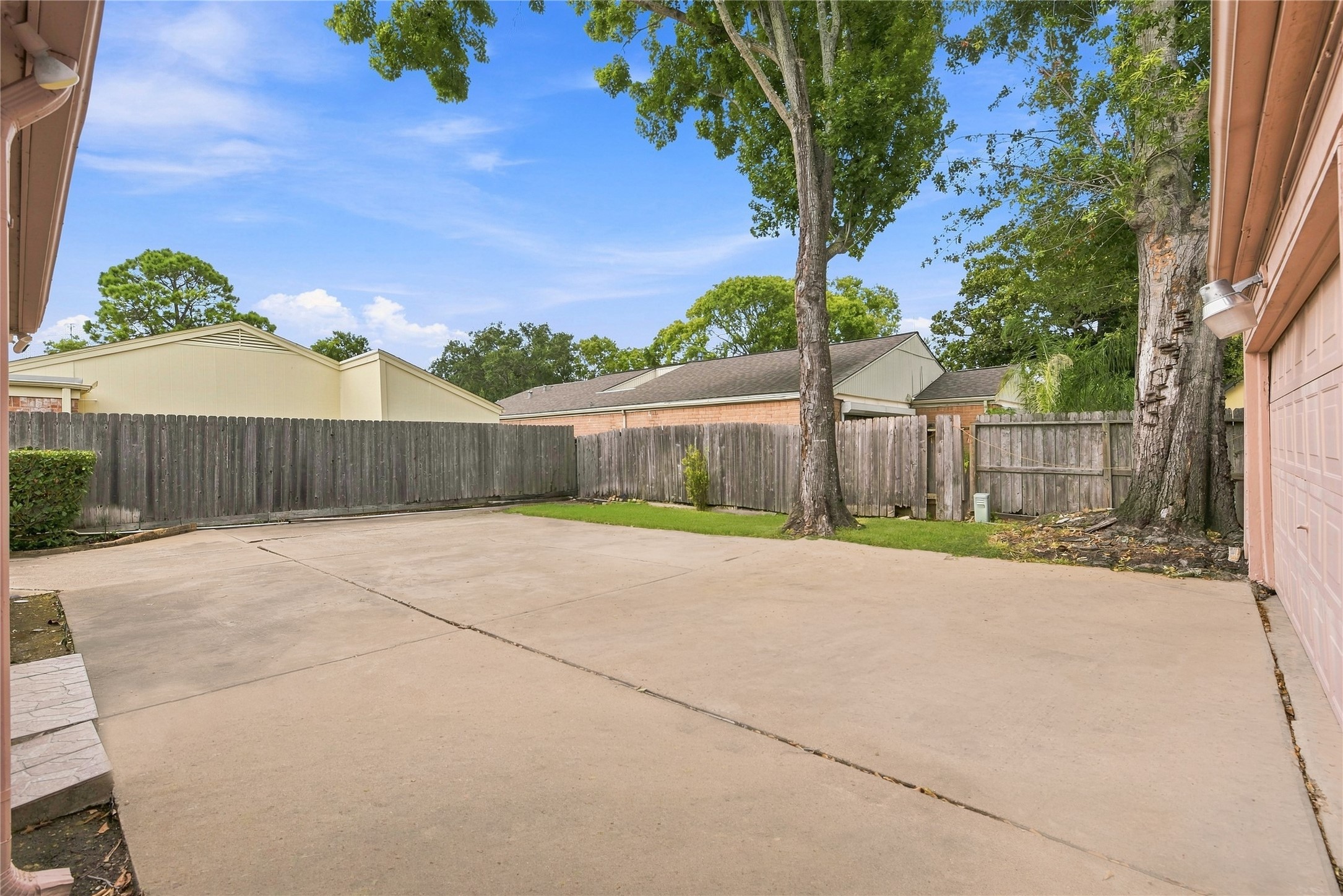 2907 Fairway Drive Property Photo 9