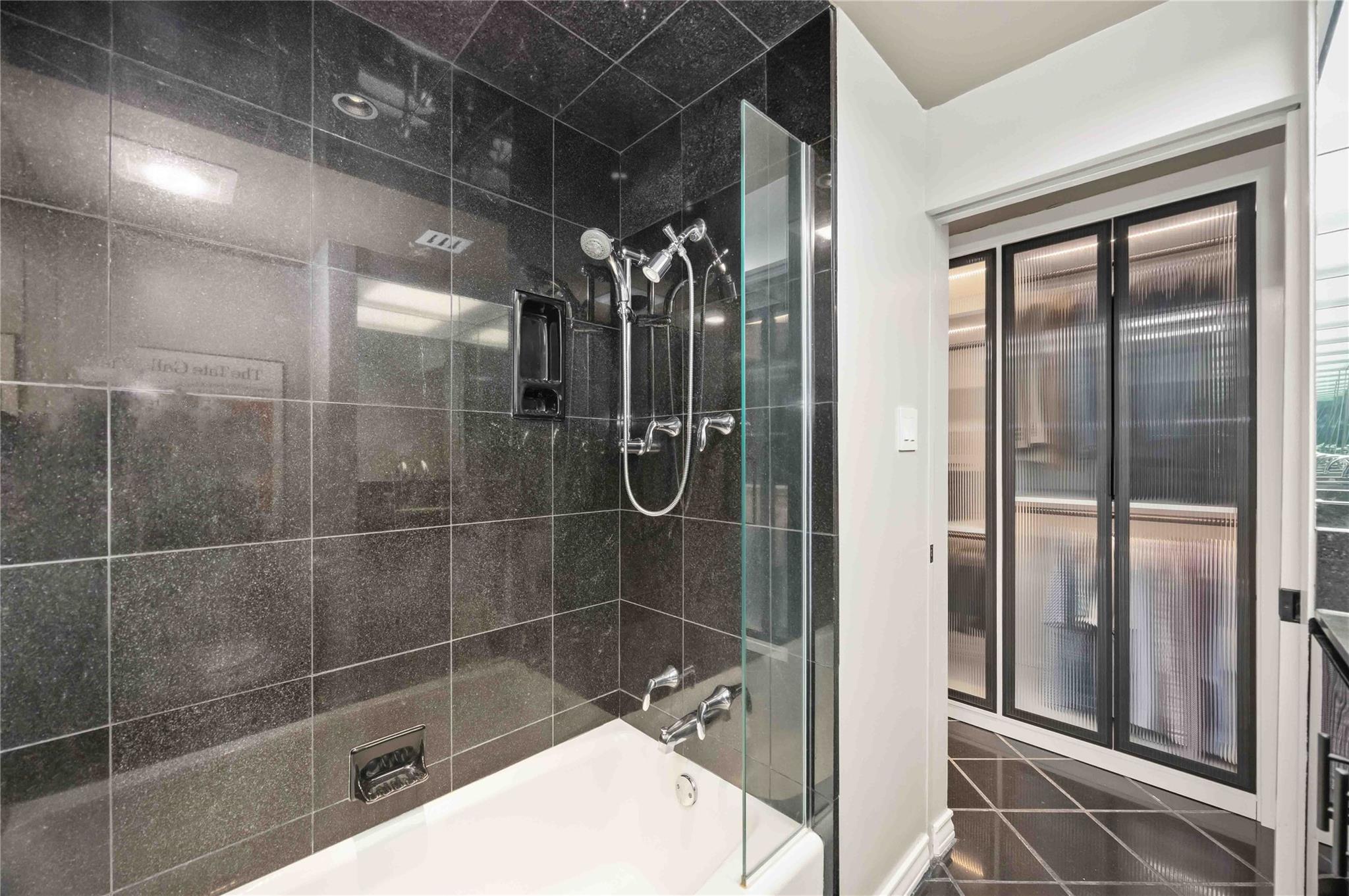 5000 Montrose Boulevard 6a Property Photo 16