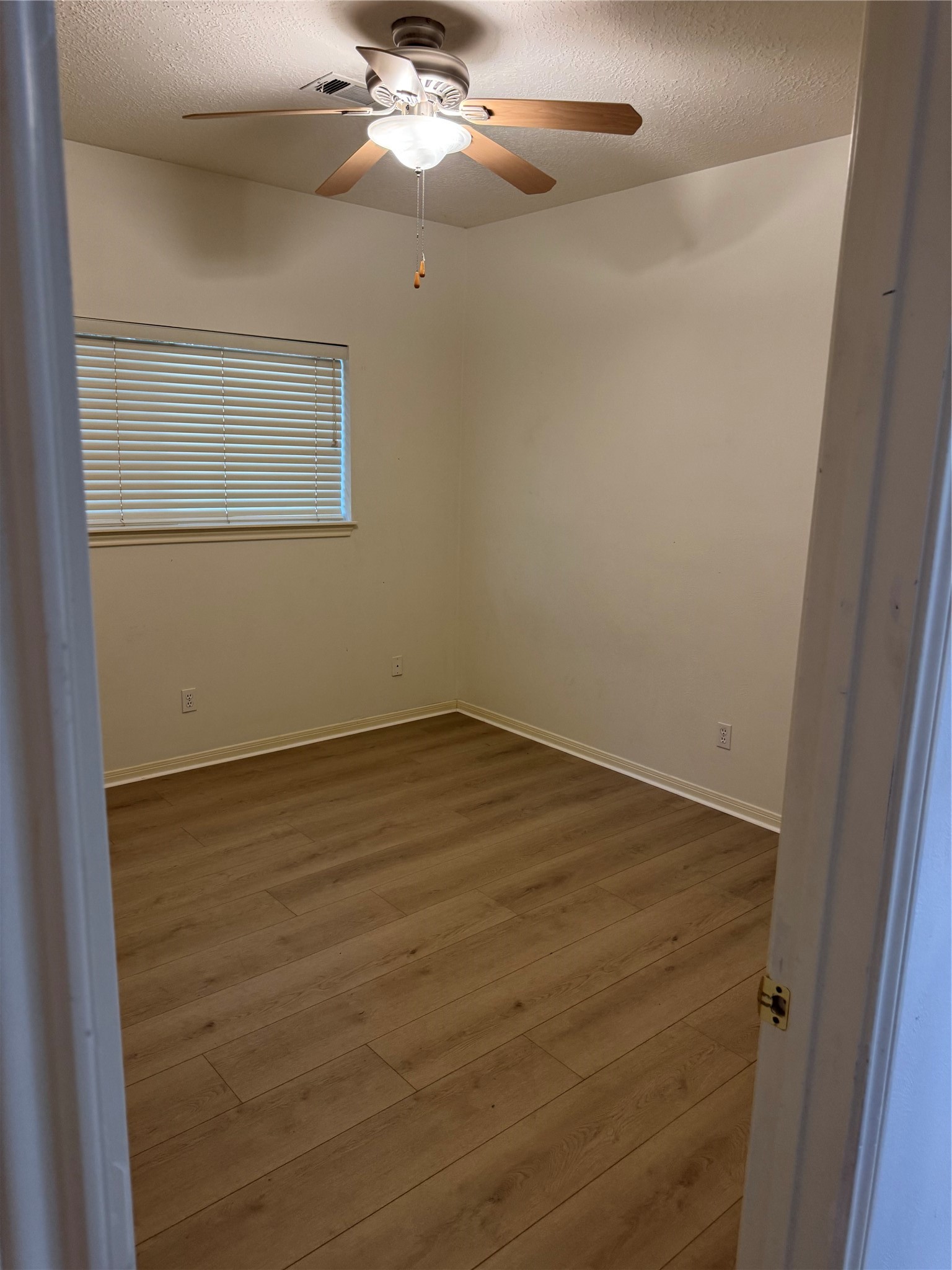 120 Hiwon Drive Property Photo 32