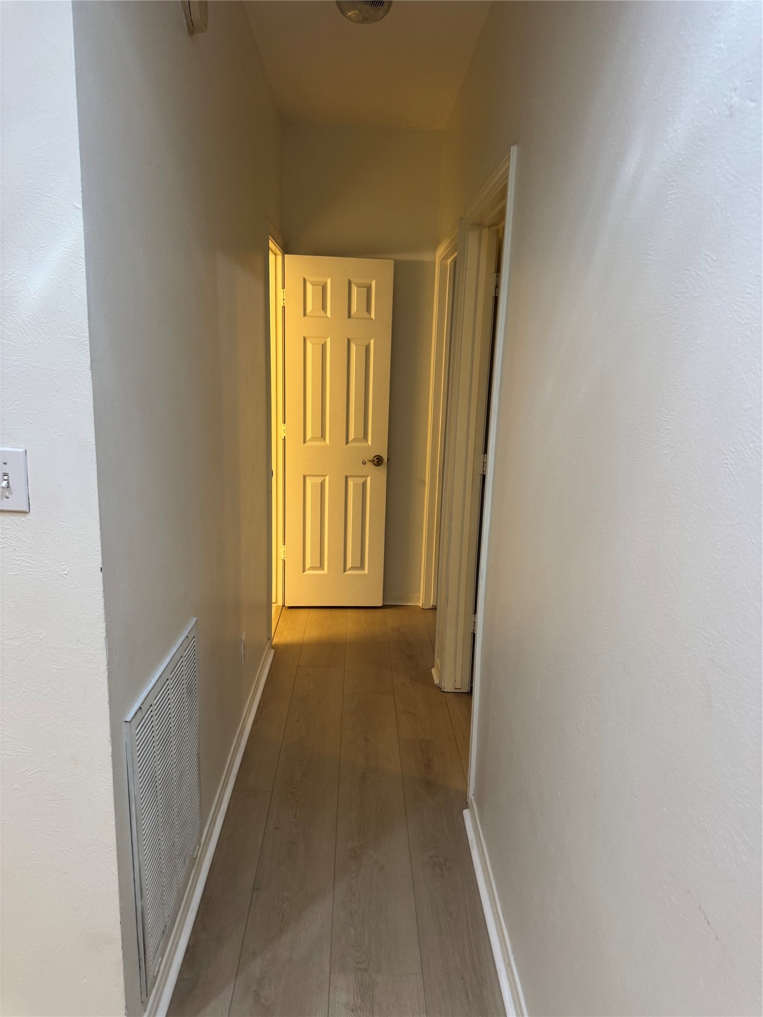 120 Hiwon Drive Property Photo 35