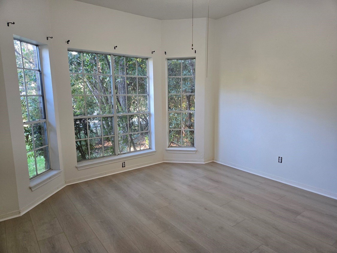 120 Hiwon Drive Property Photo 38