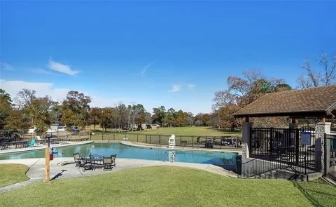120 Hiwon Drive Property Photo 44