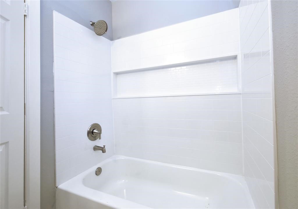 6910 Weston Street Property Photo 5