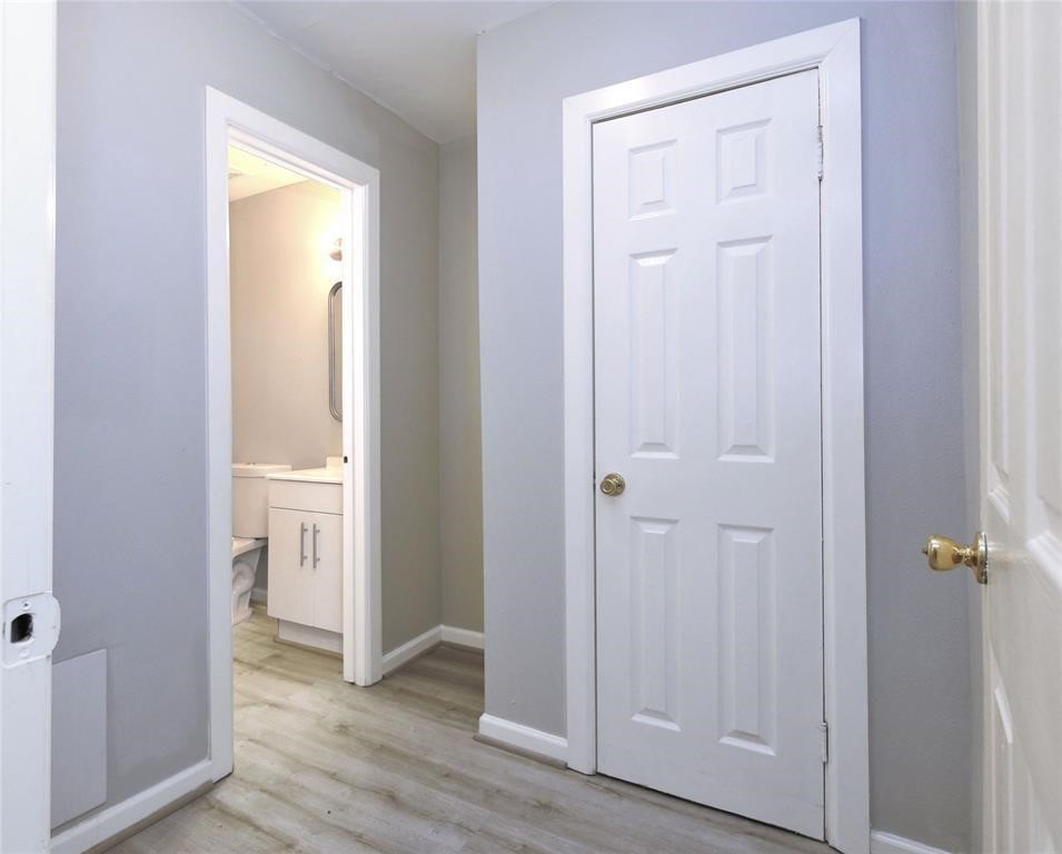 6910 Weston Street Property Photo 6