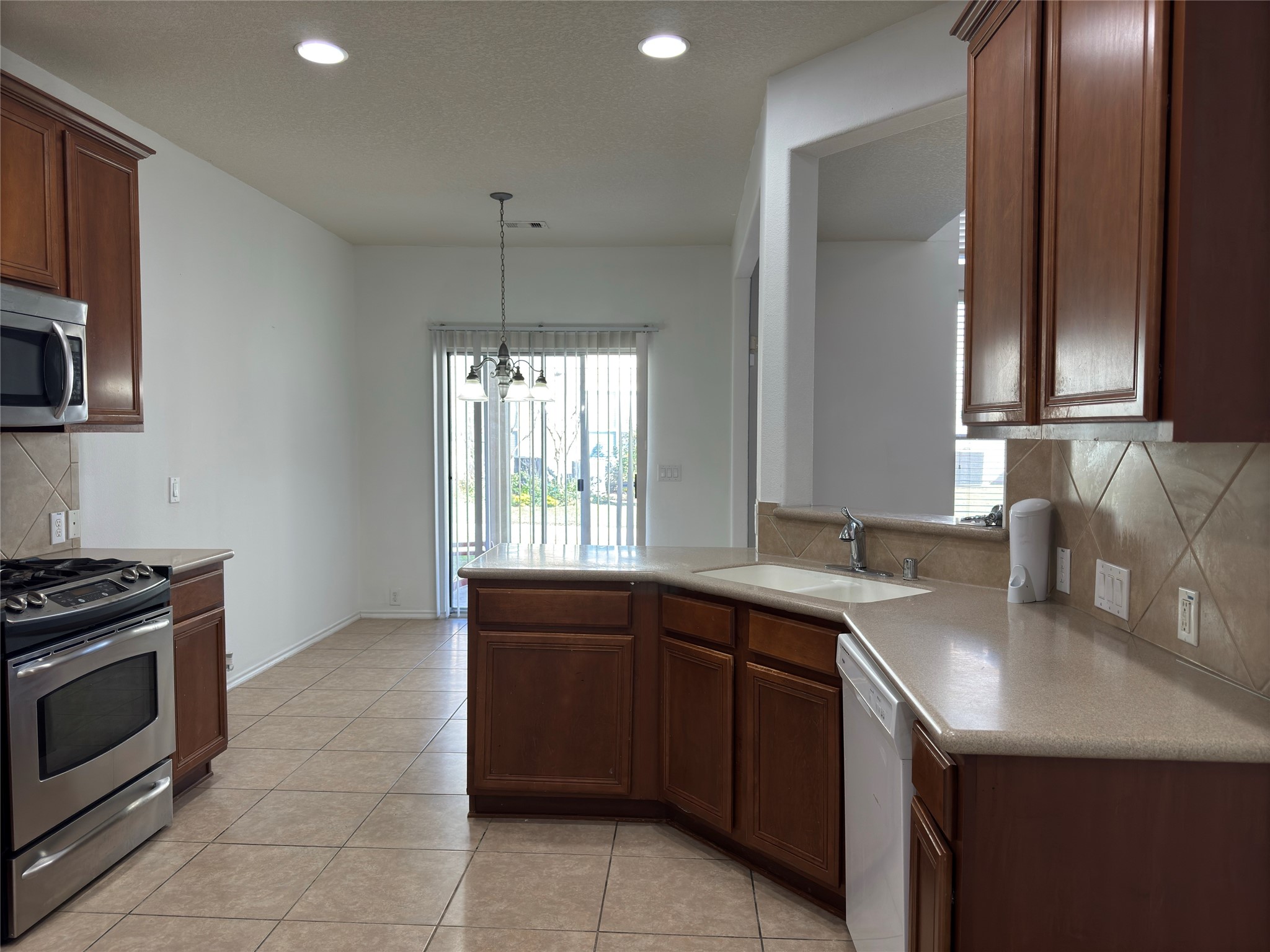 13600 Breton Ridge Street 36c Property Photo 16