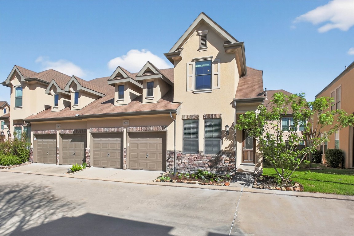 11638 Royal Oaks View Property Photo 1