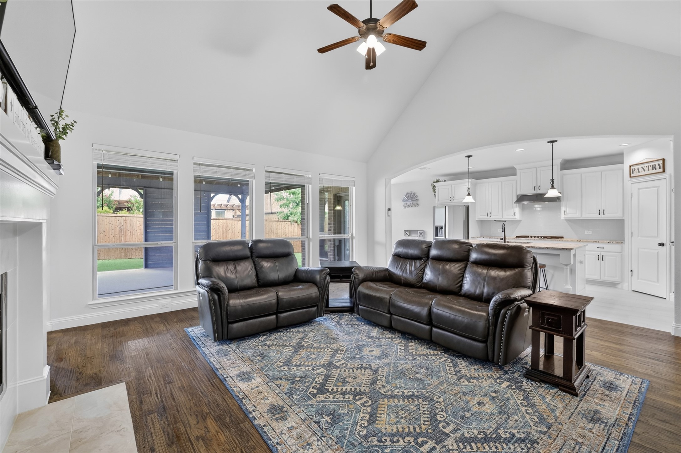 3717 Wildridge Boulevard Property Photo 14