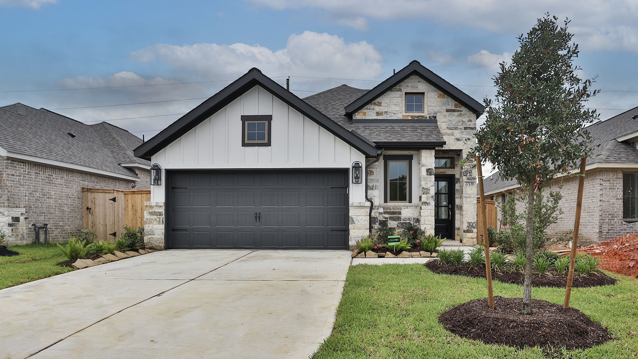 27130 Butterfly Mint Lane Property Photo 1