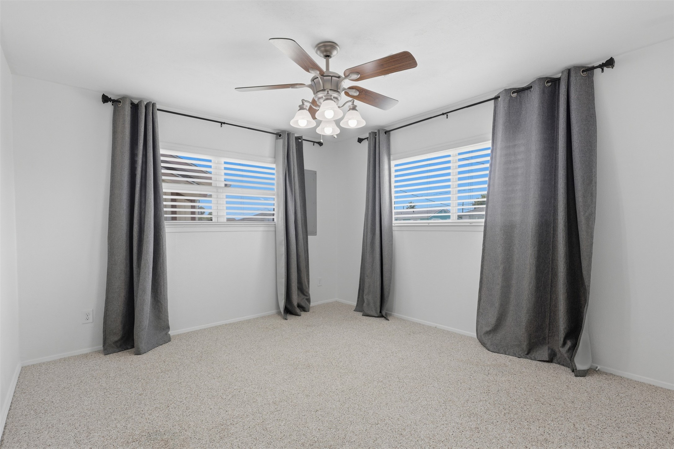 375 Ling Property Photo 10