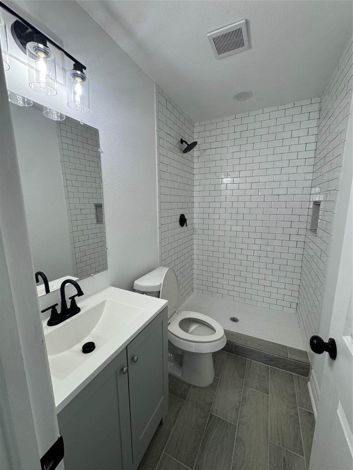 4930 Gren Street Property Photo 16