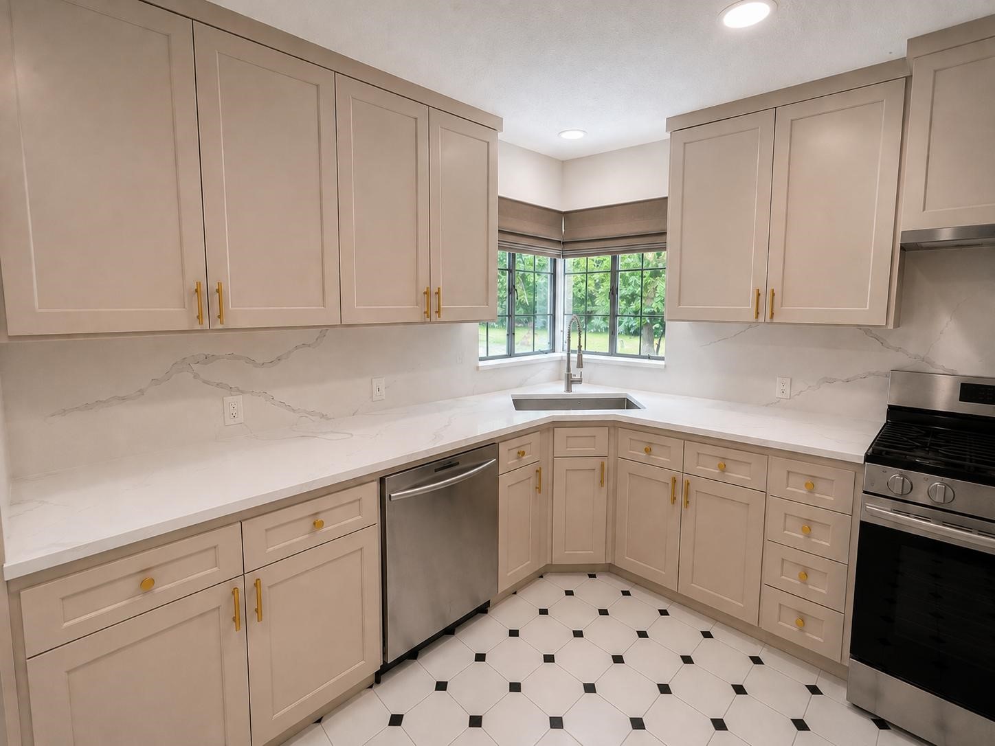 9350 Livernois Road Property Photo 7