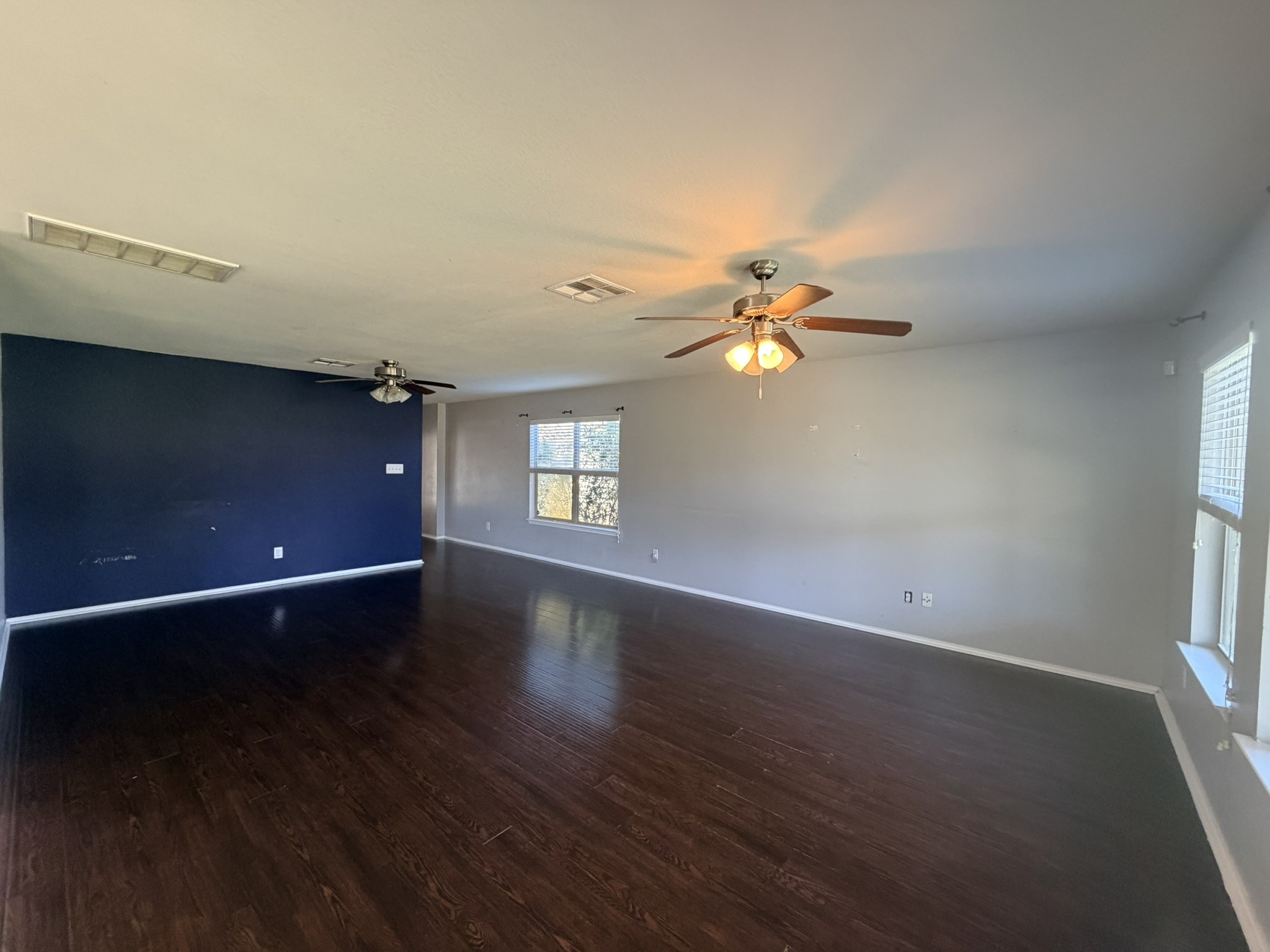 316 Housefinch Loop Property Photo 9