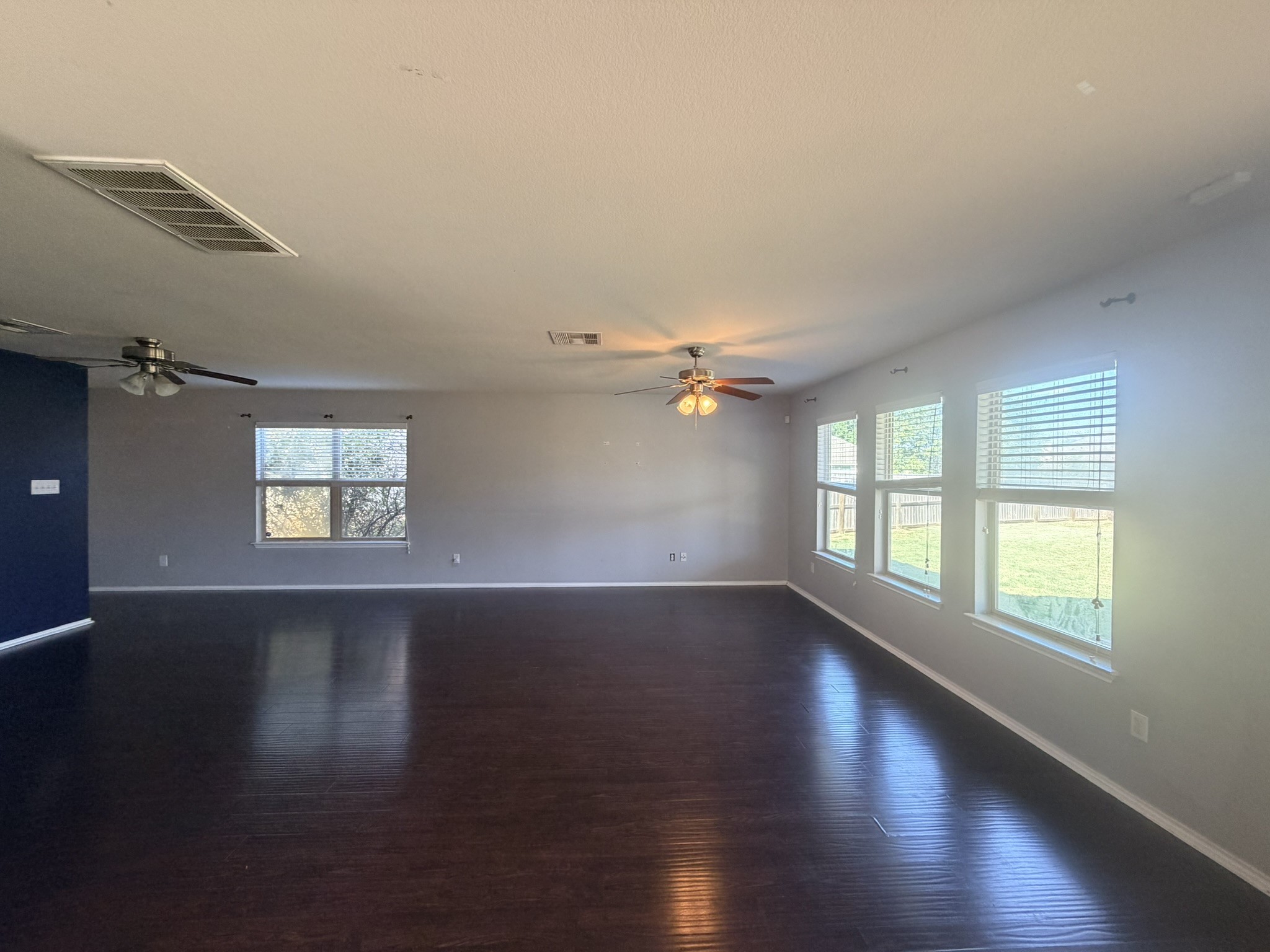 316 Housefinch Loop Property Photo 10