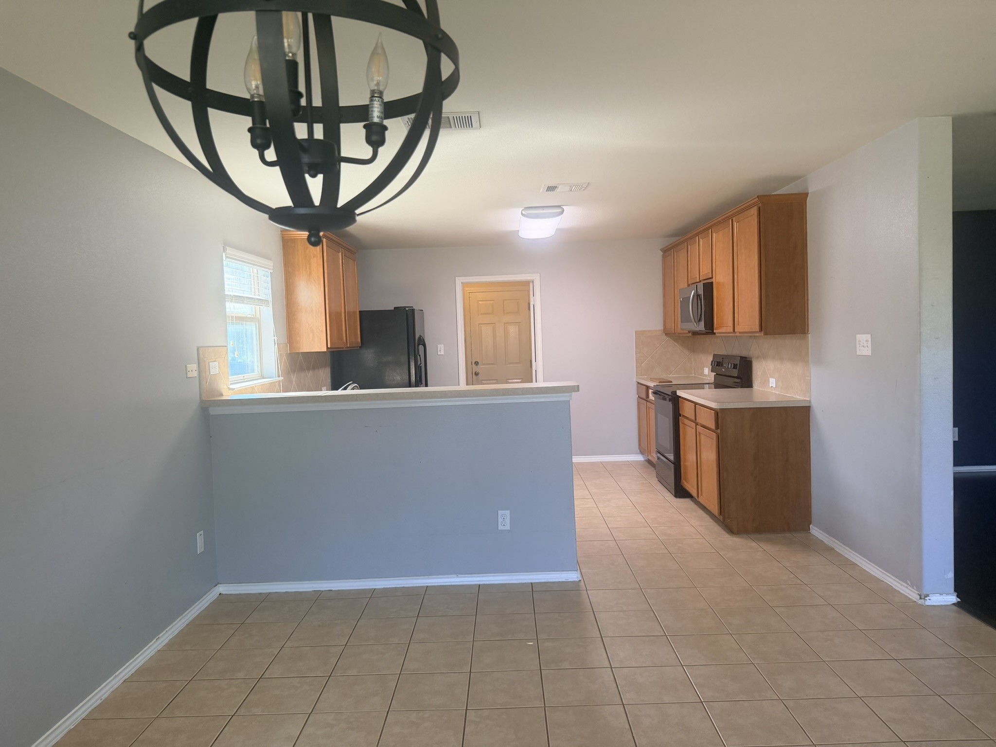316 Housefinch Loop Property Photo 11