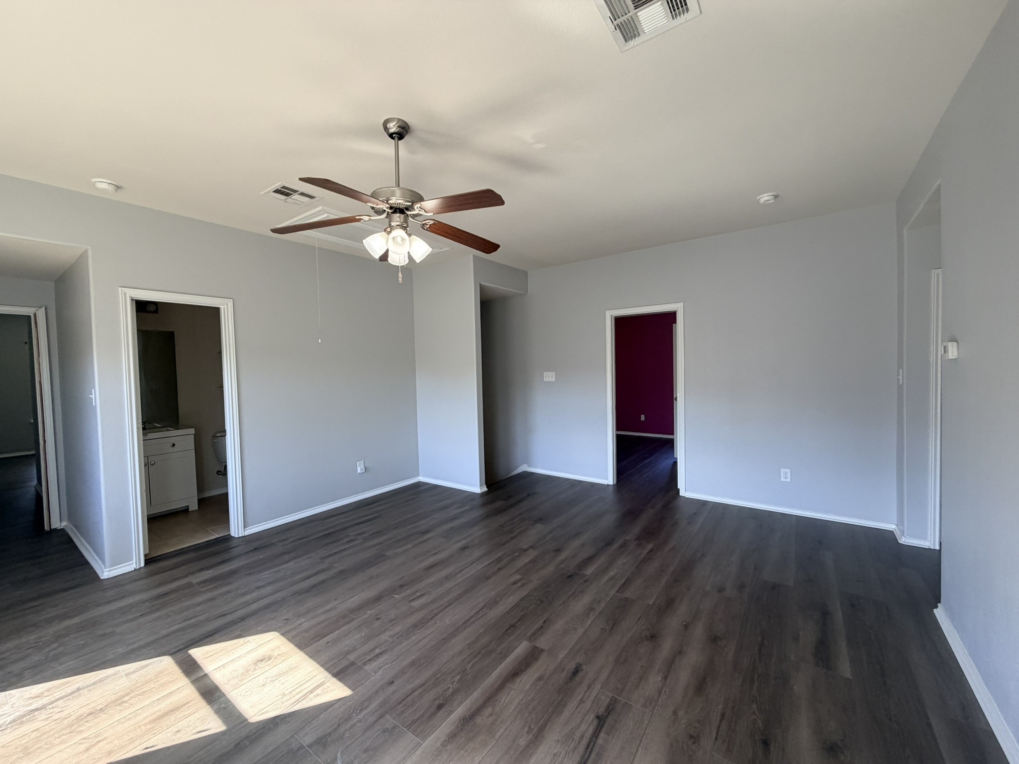 316 Housefinch Loop Property Photo 17