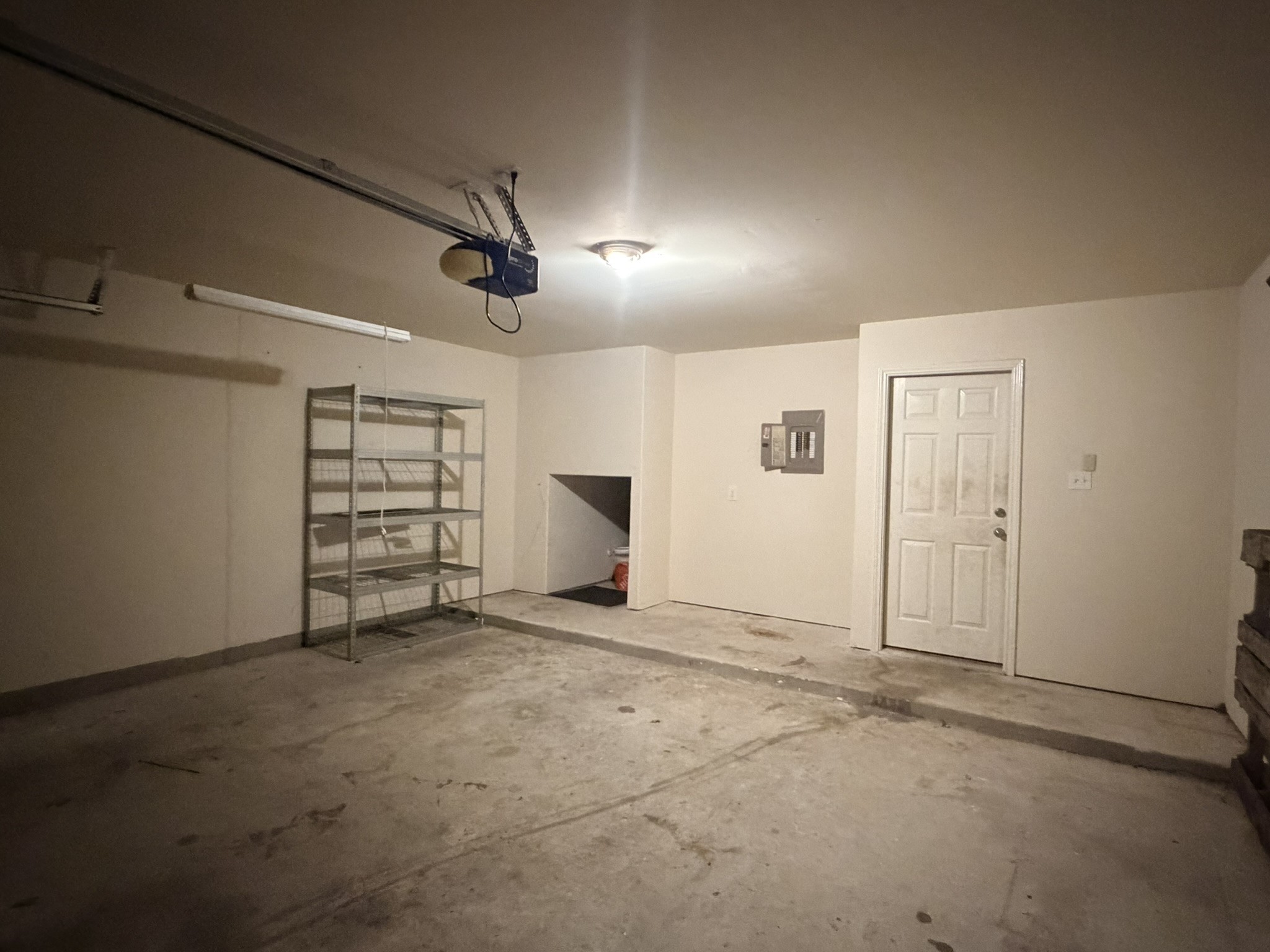 316 Housefinch Loop Property Photo 32