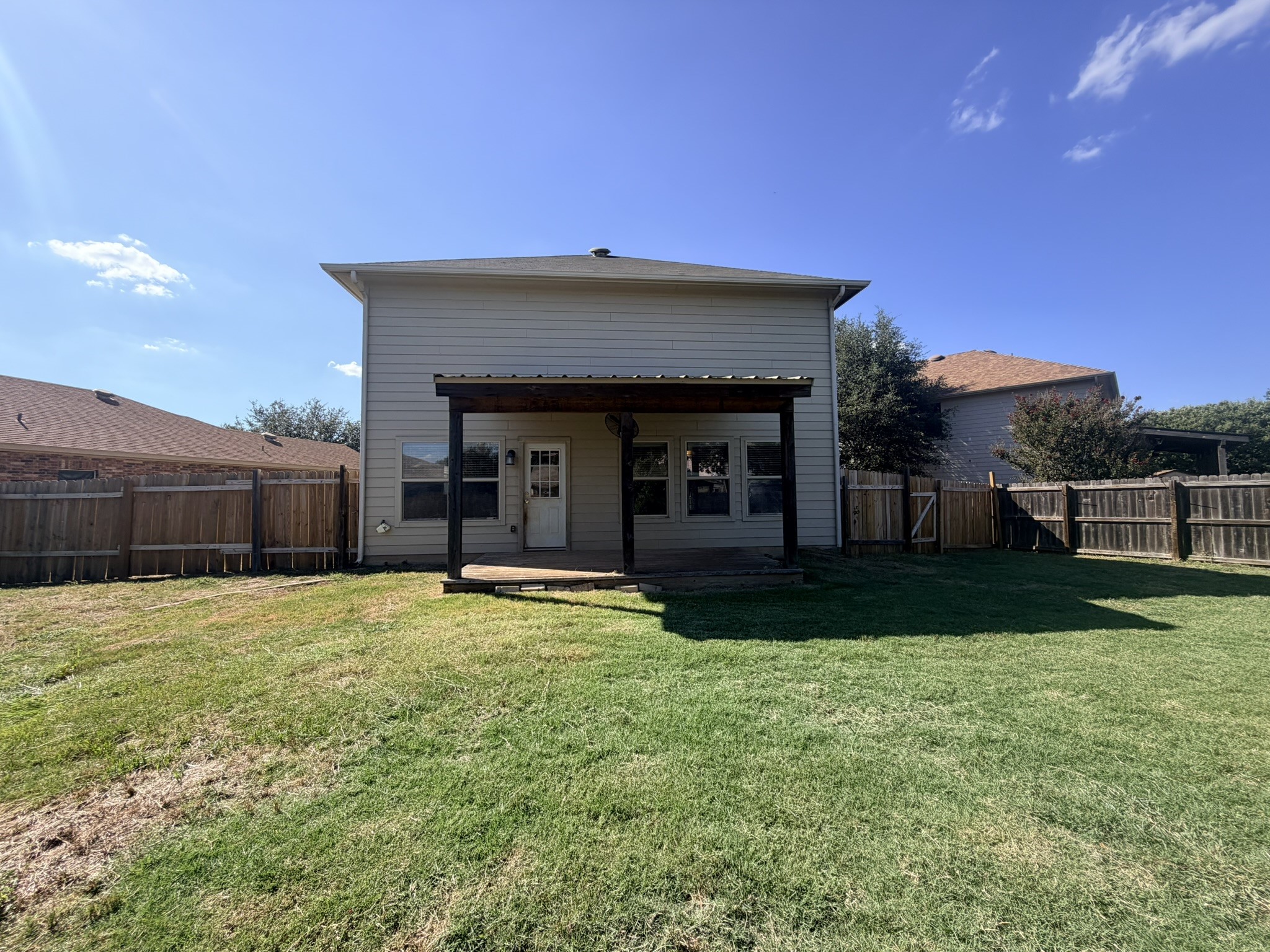 316 Housefinch Loop Property Photo 35
