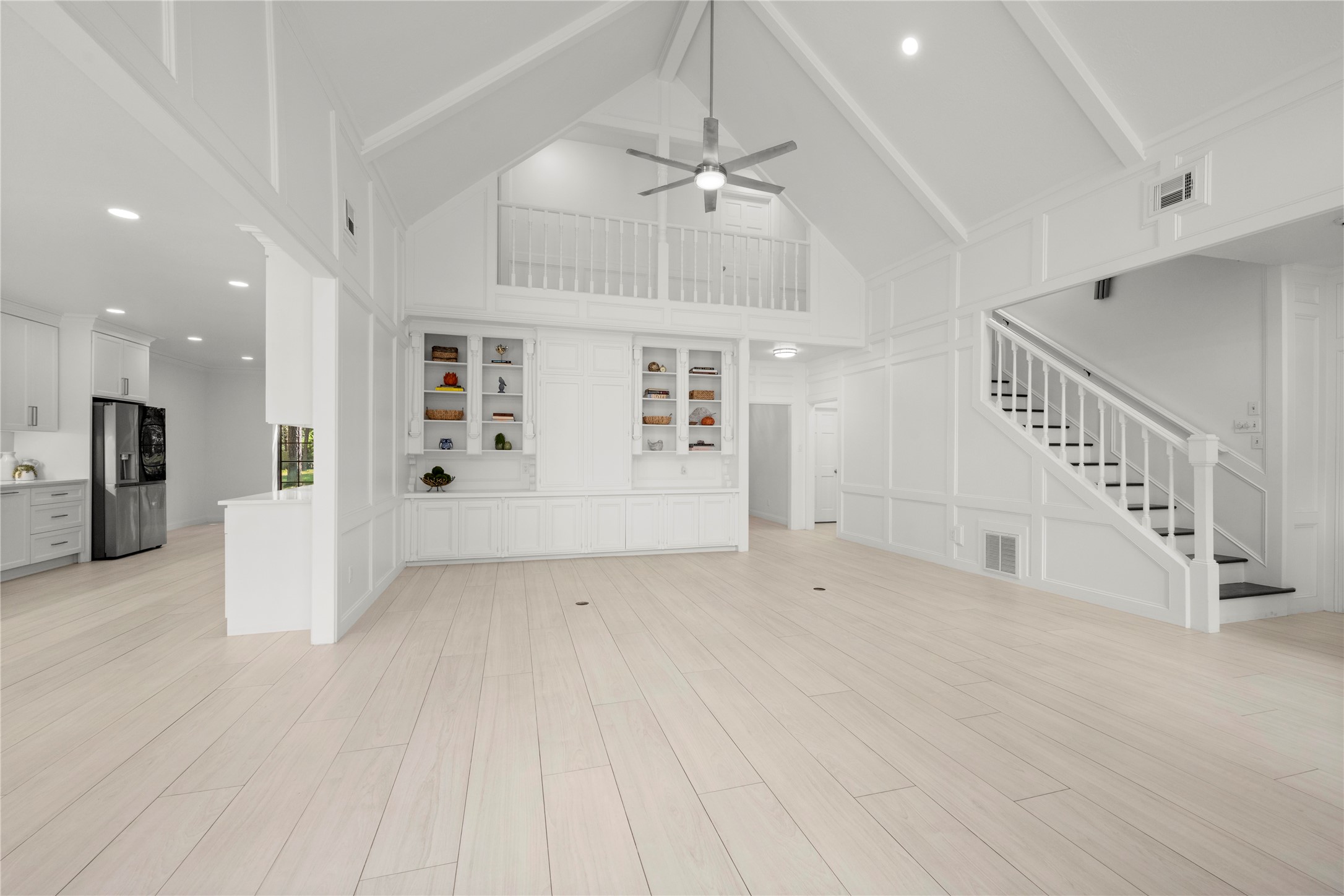 2103 Woodford Green Drive Property Photo 7