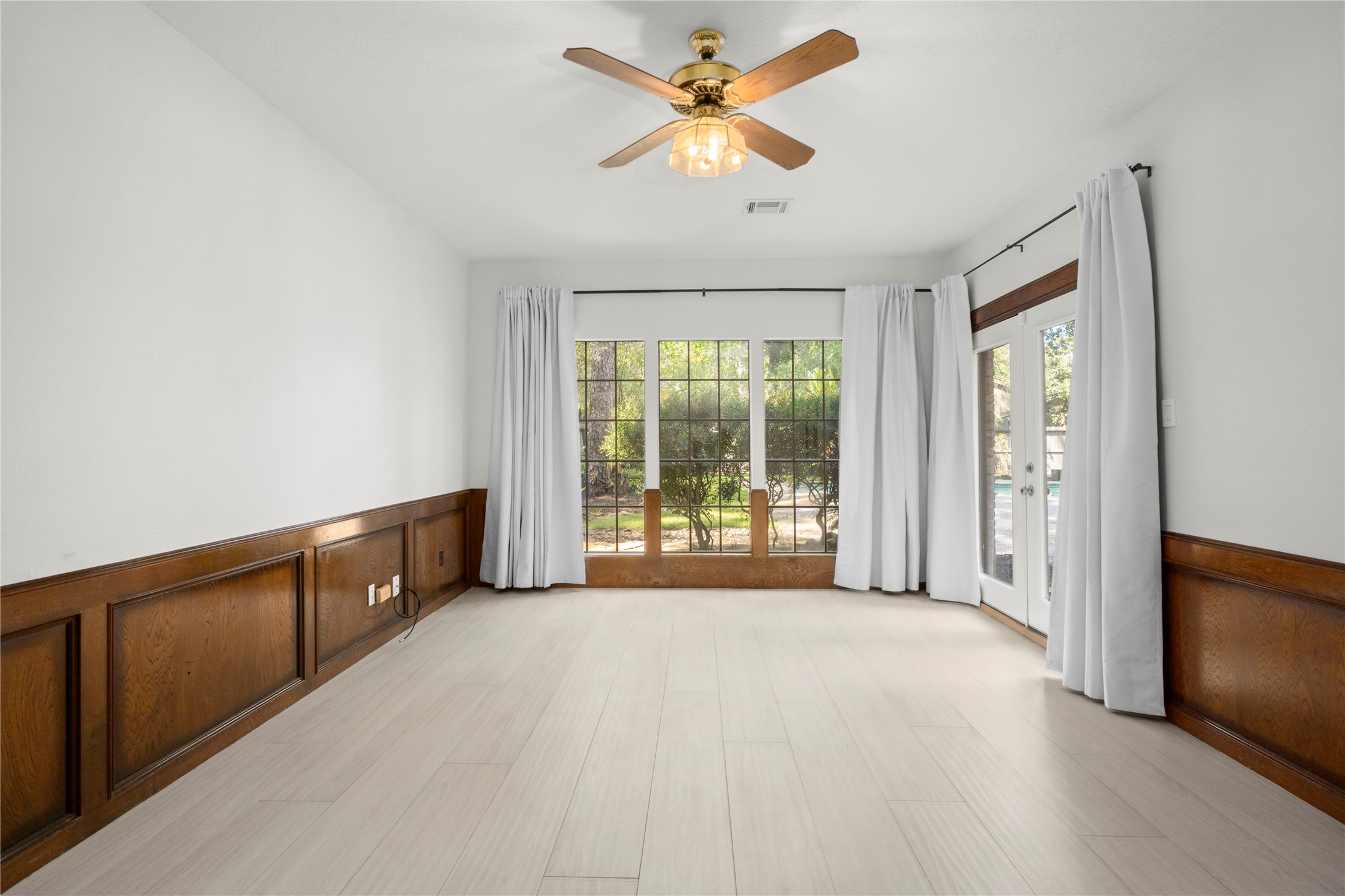 2103 Woodford Green Drive Property Photo 21
