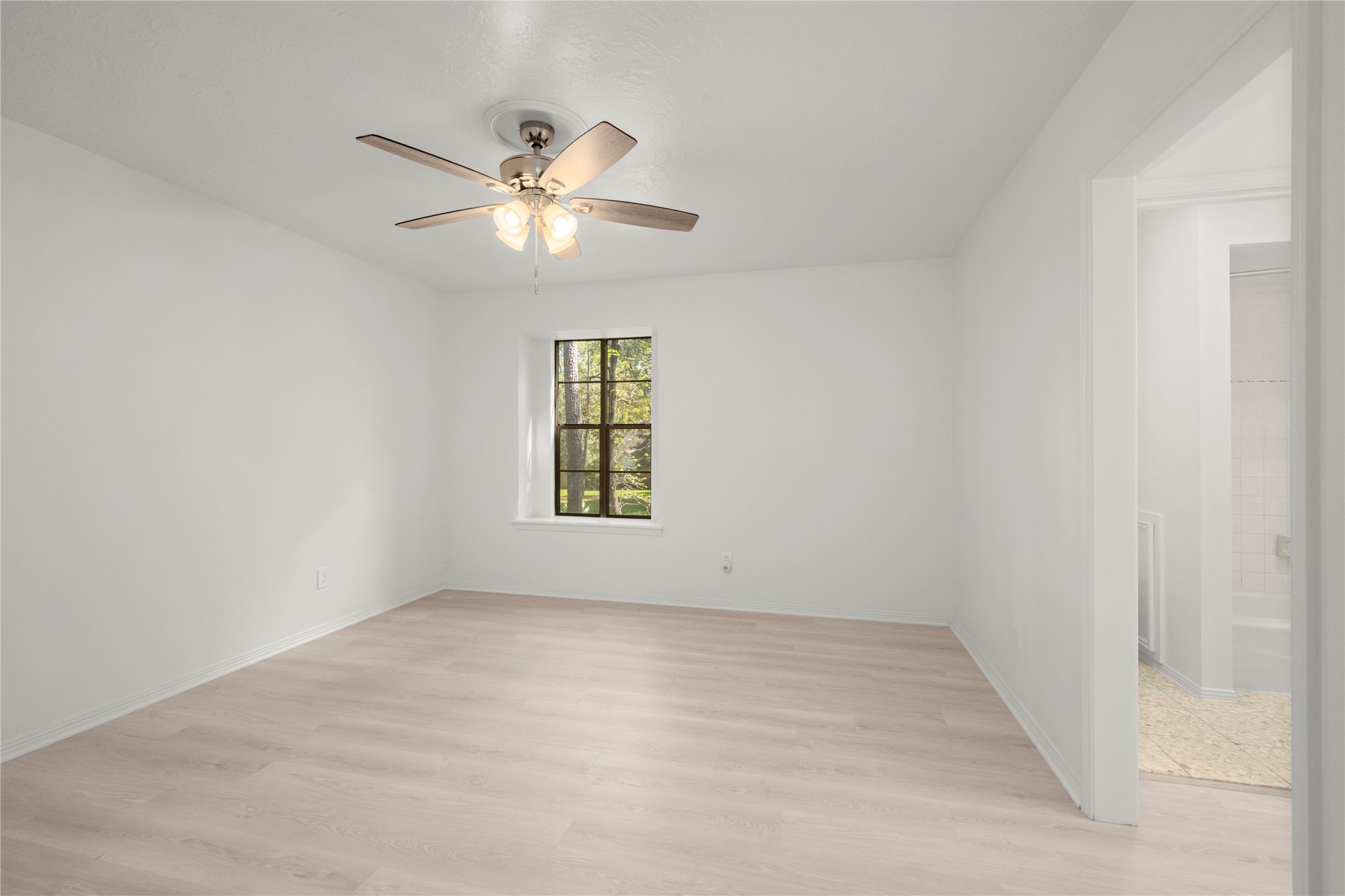 2103 Woodford Green Drive Property Photo 35