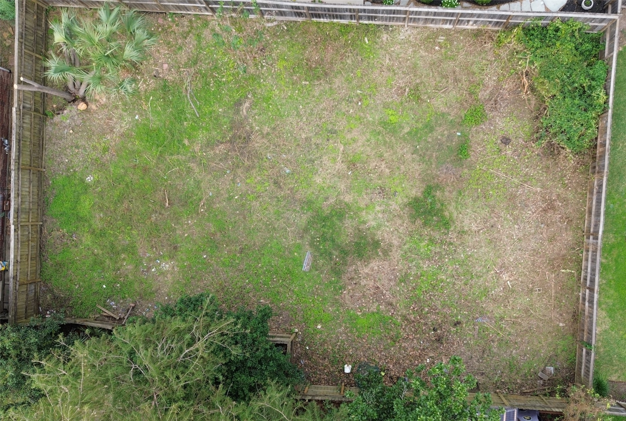 1533 Beaconshire Road Property Photo 2