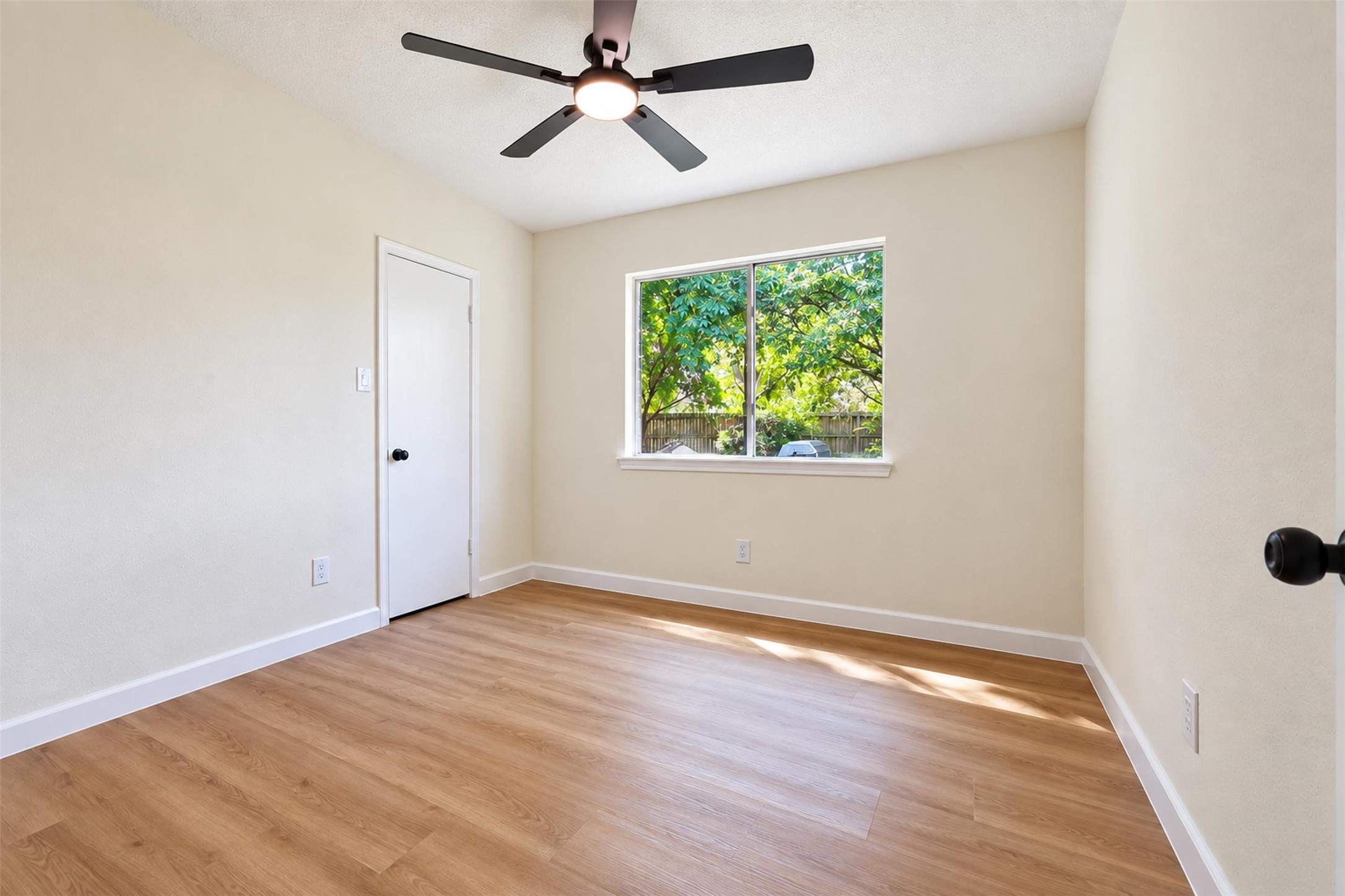 2131 Creekshire Drive Property Photo 30