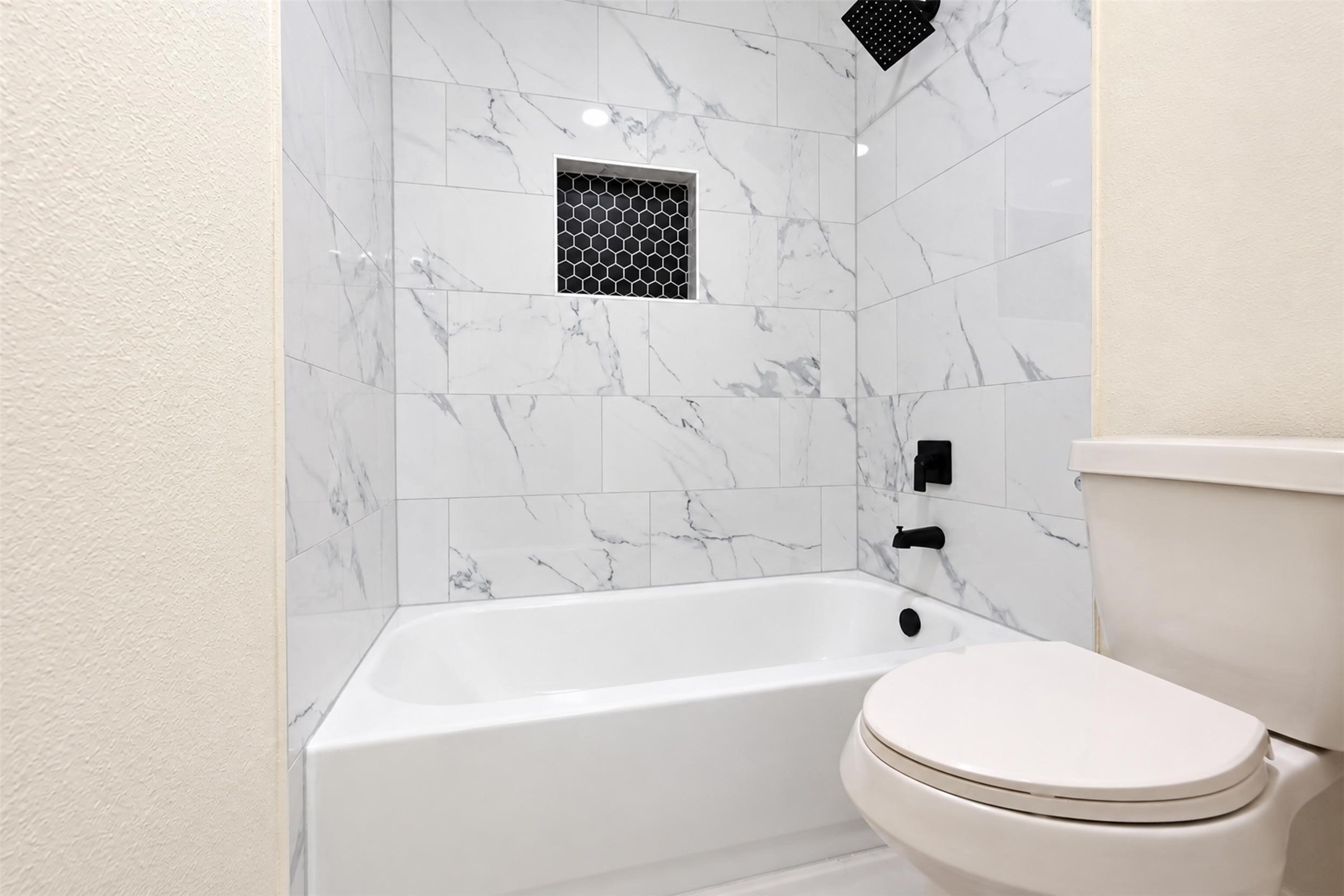 2131 Creekshire Drive Property Photo 33