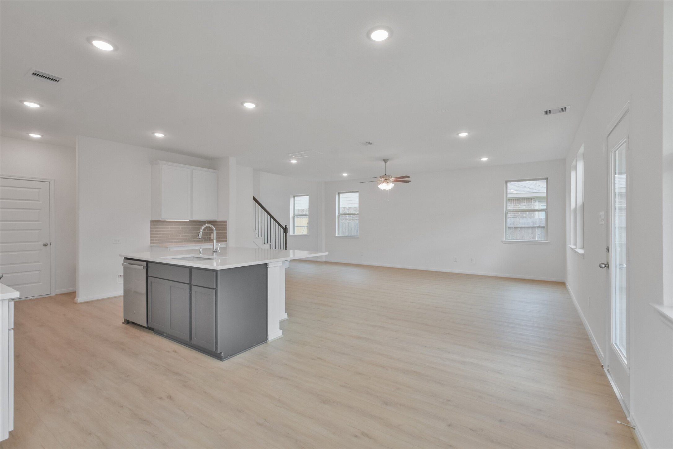 21445 Kings Guild Lane Property Photo 18