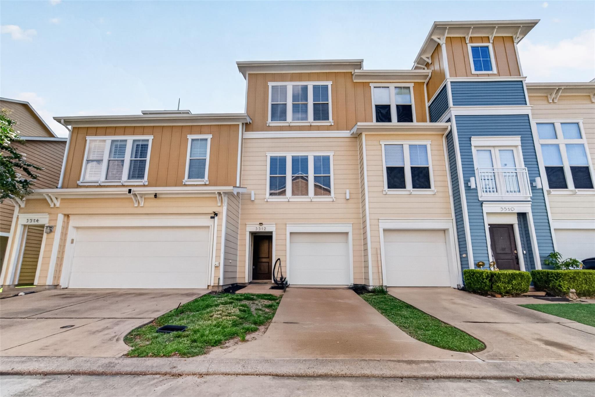 3512 Terreno Vista Boulevard, Pasadena TX 77504 Property Photo 1