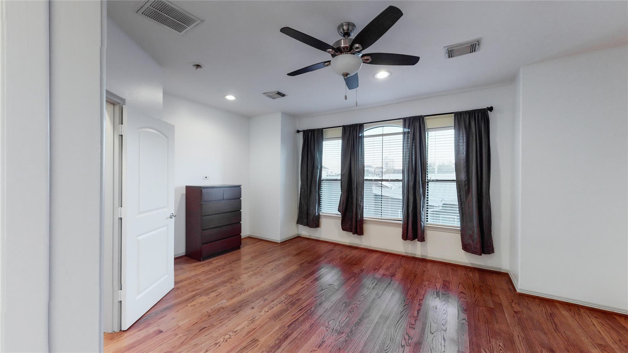 3419 Home Street Property Photo 17