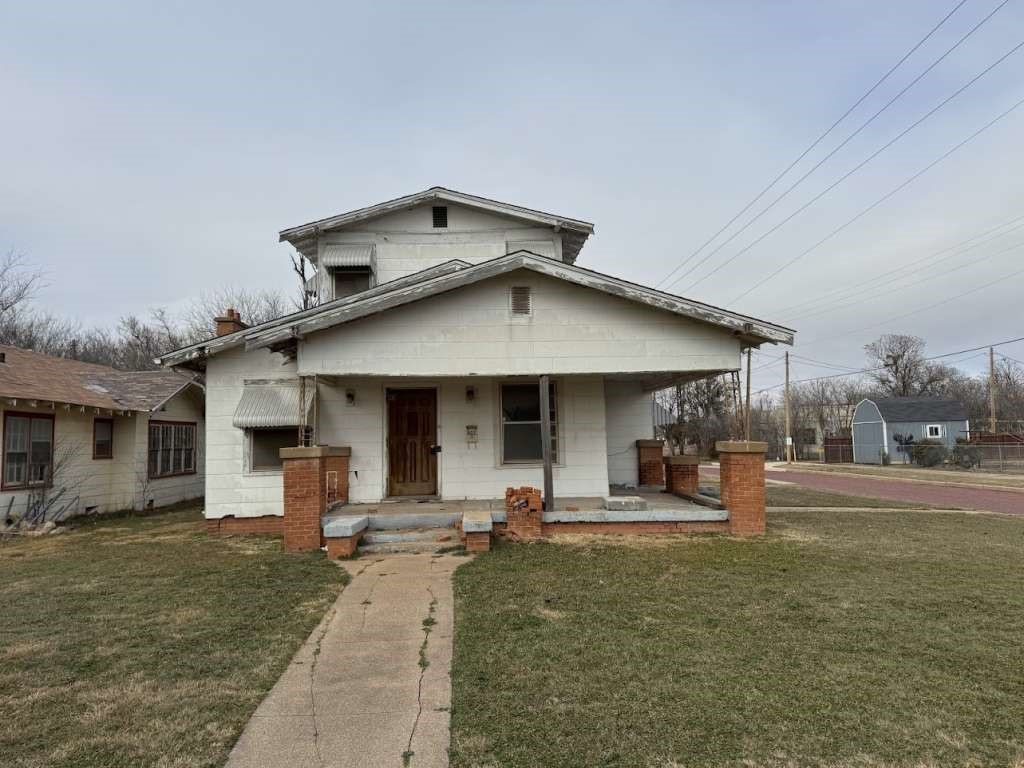 801 S Main Street Property Photo