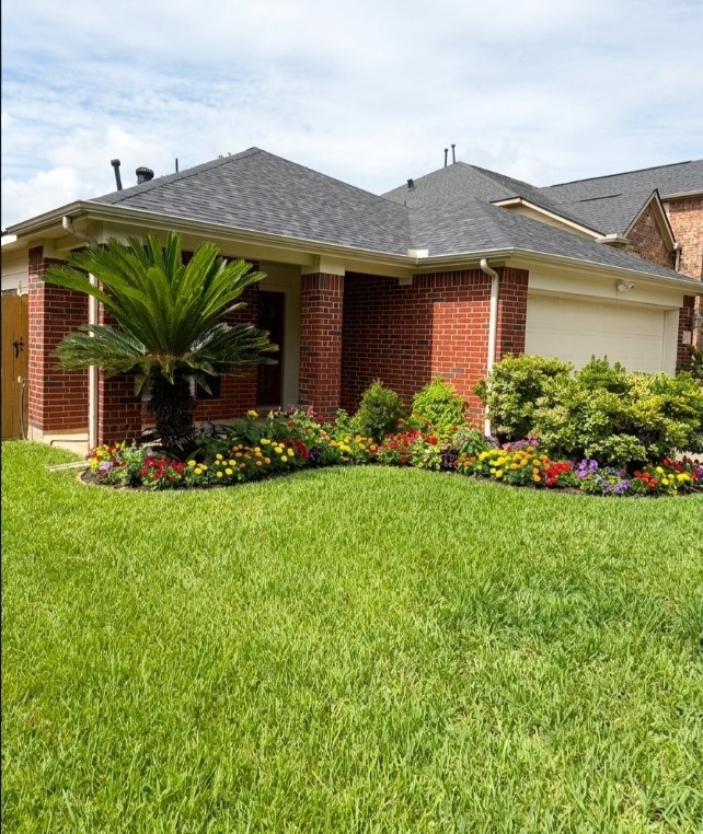 21723 Saragosa Pond Lane Property Photo 4