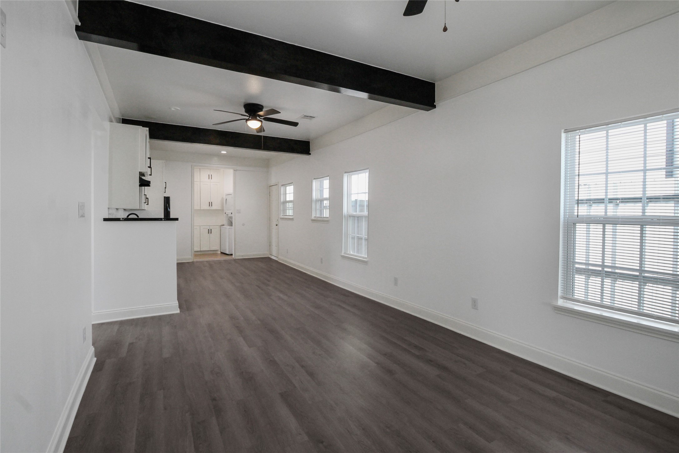531 N Estelle Street Property Photo 7
