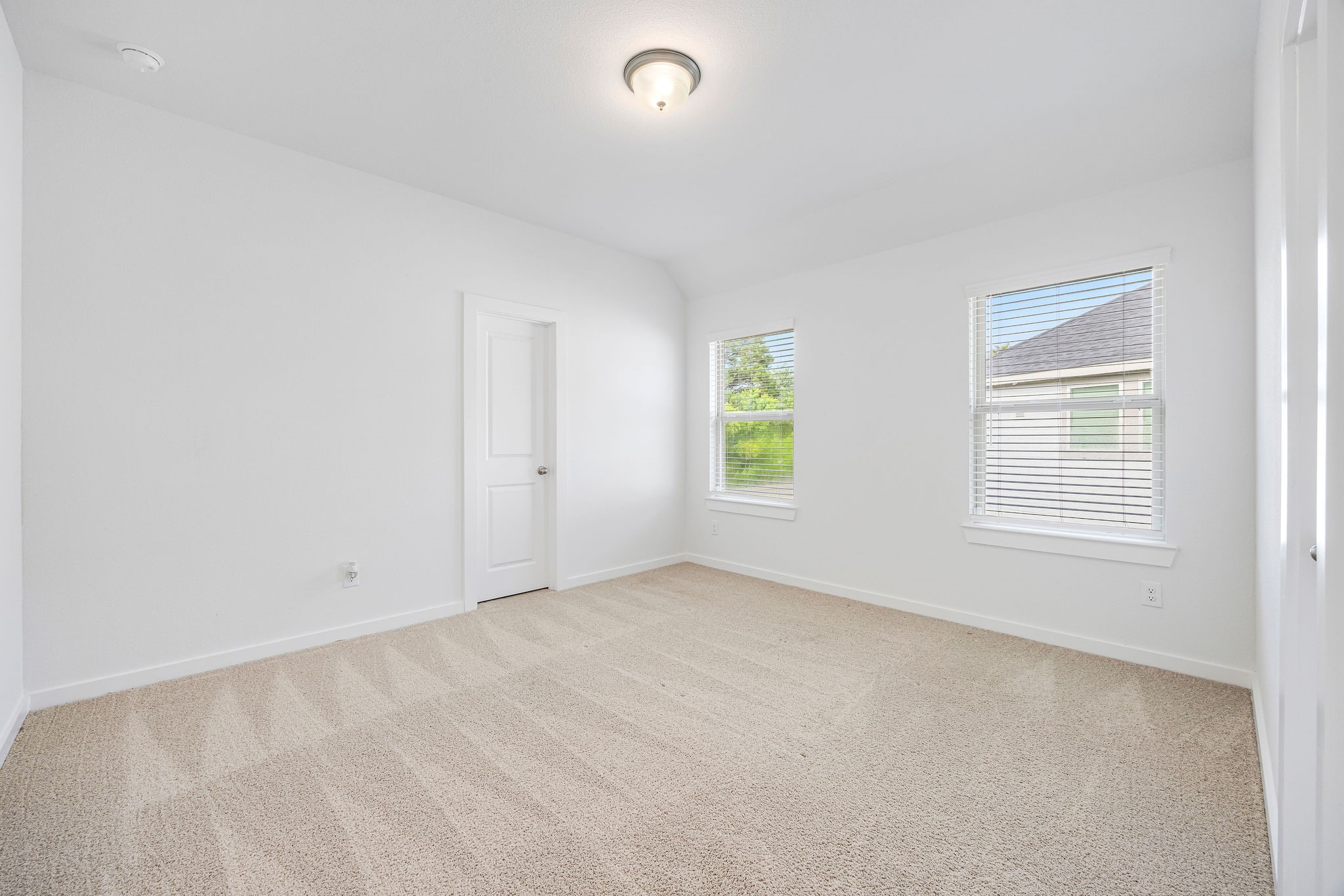 21647 Alberta Forest Circle Property Photo 23