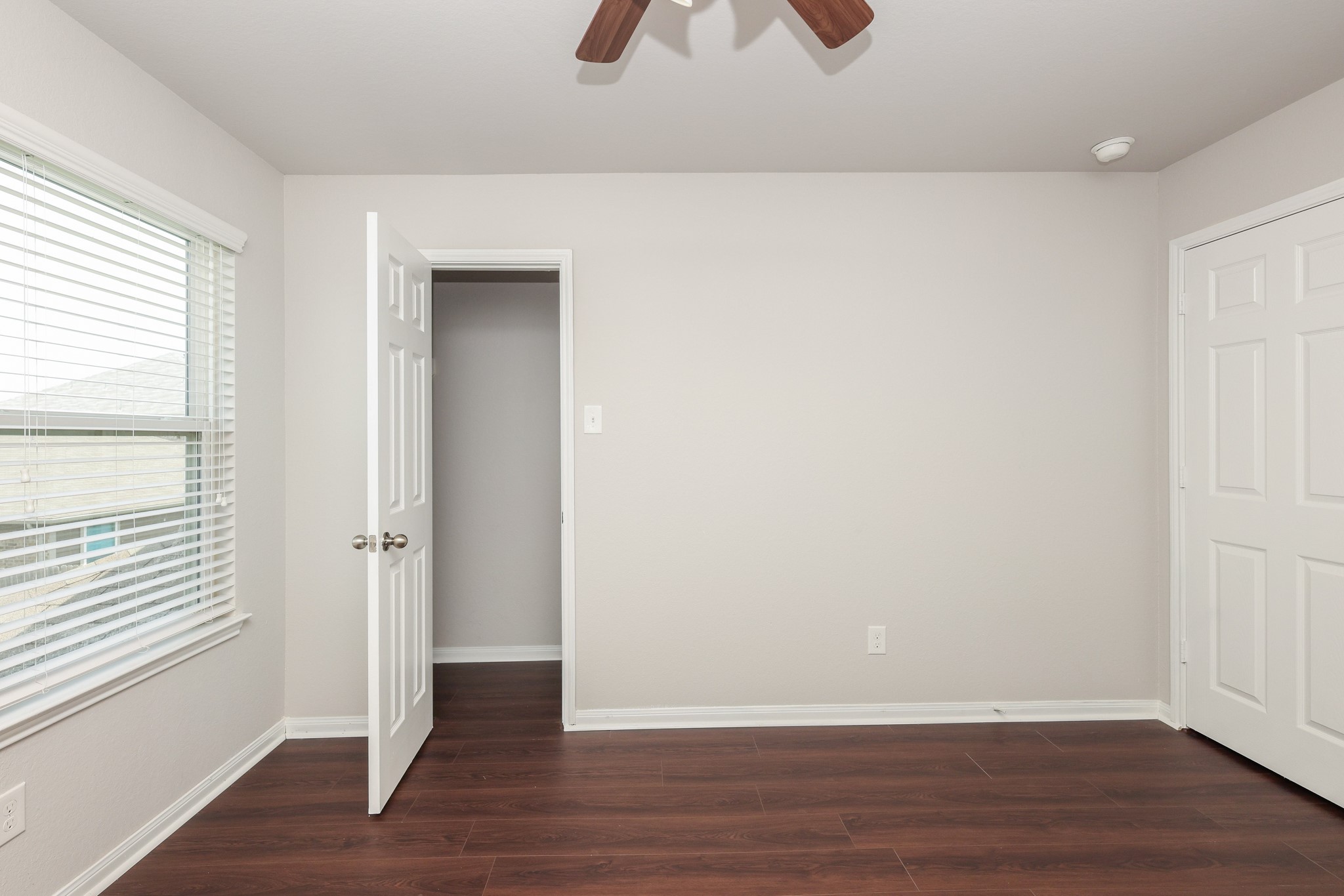 3305 Horizon Side Way Property Photo 17