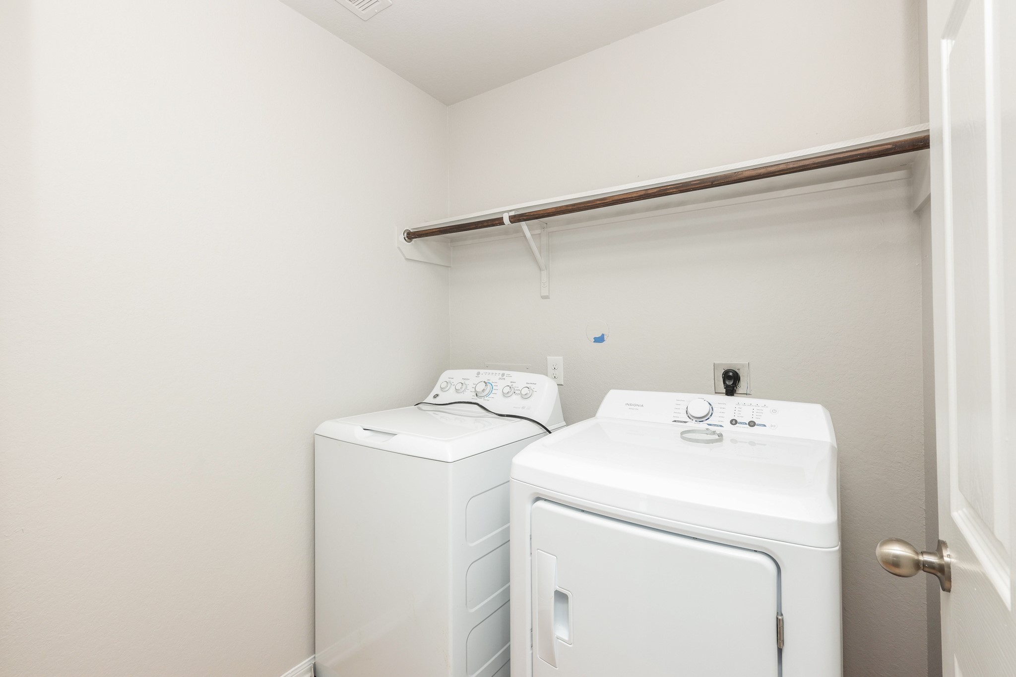 3305 Horizon Side Way Property Photo 19