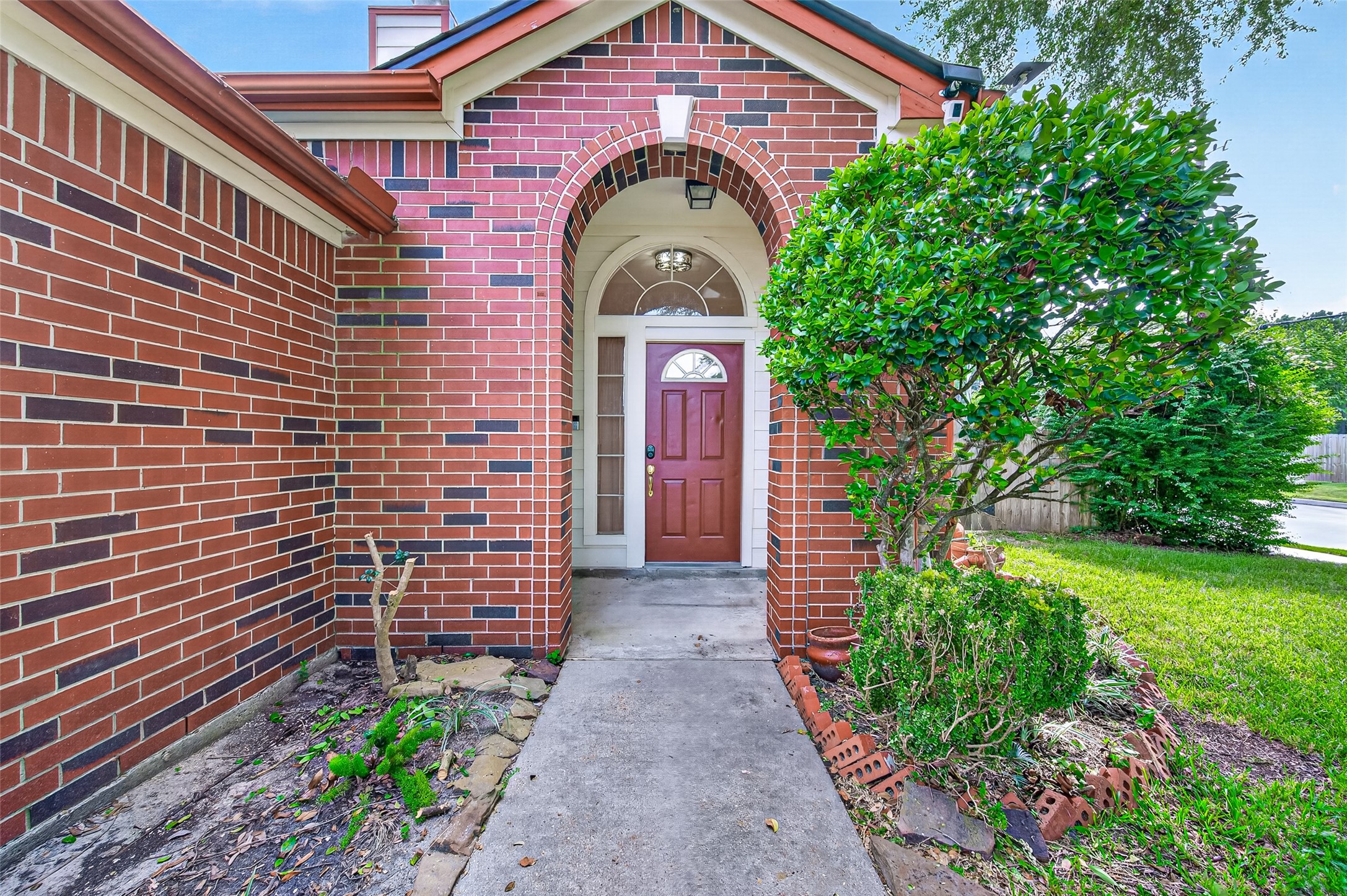 13667 Paxton Drive Property Photo 3