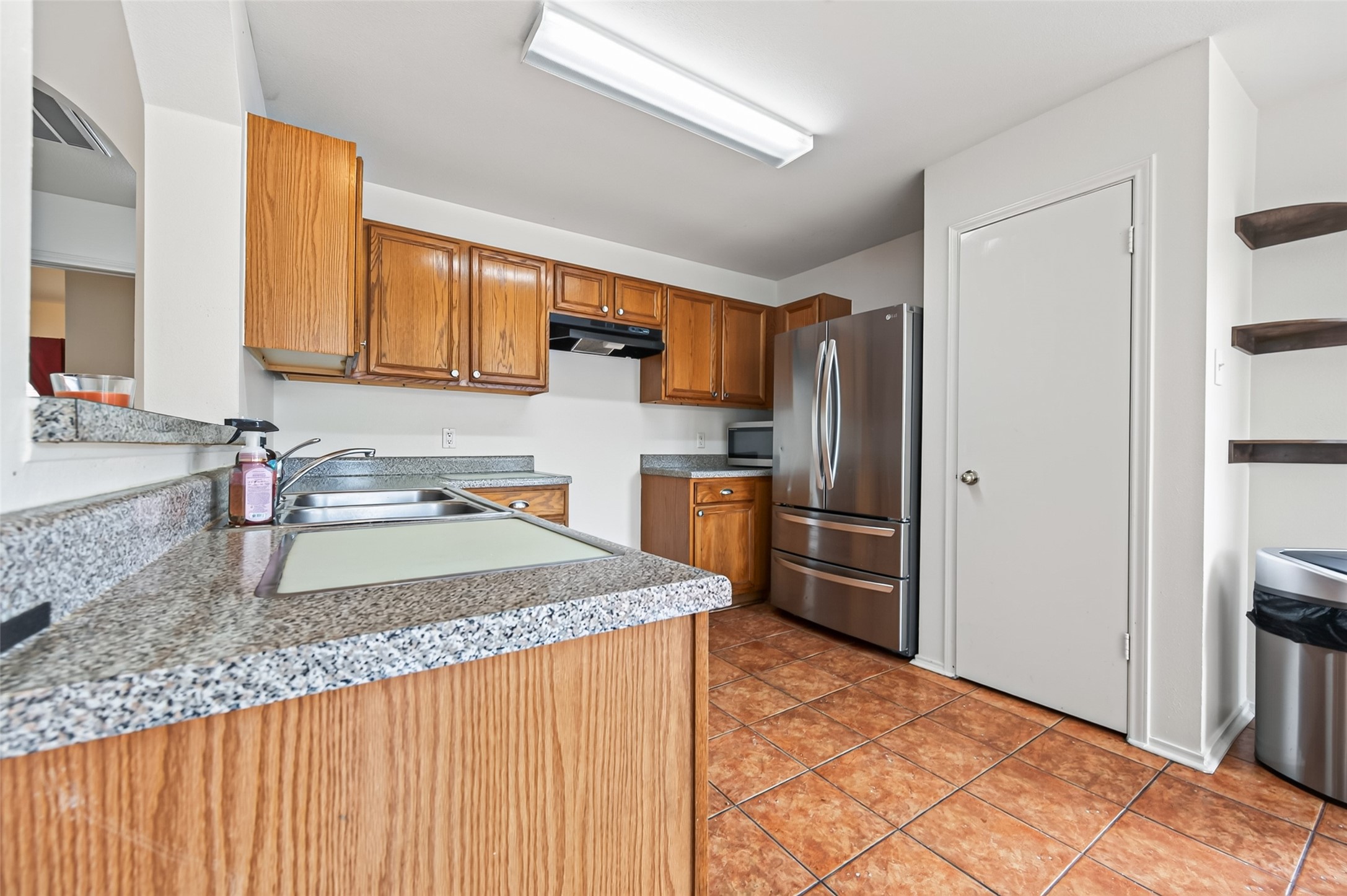 13667 Paxton Drive Property Photo 8