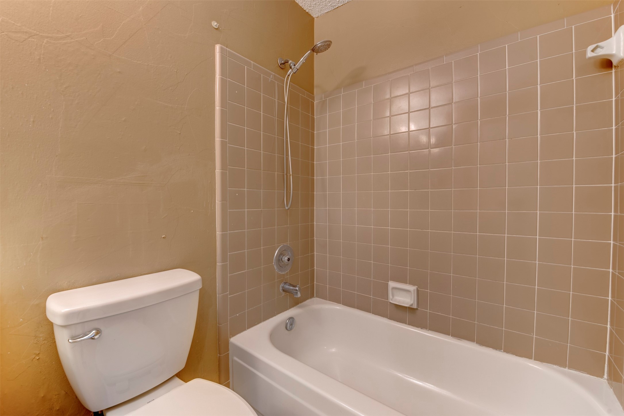 1906 Woodhue Drive Property Photo 25