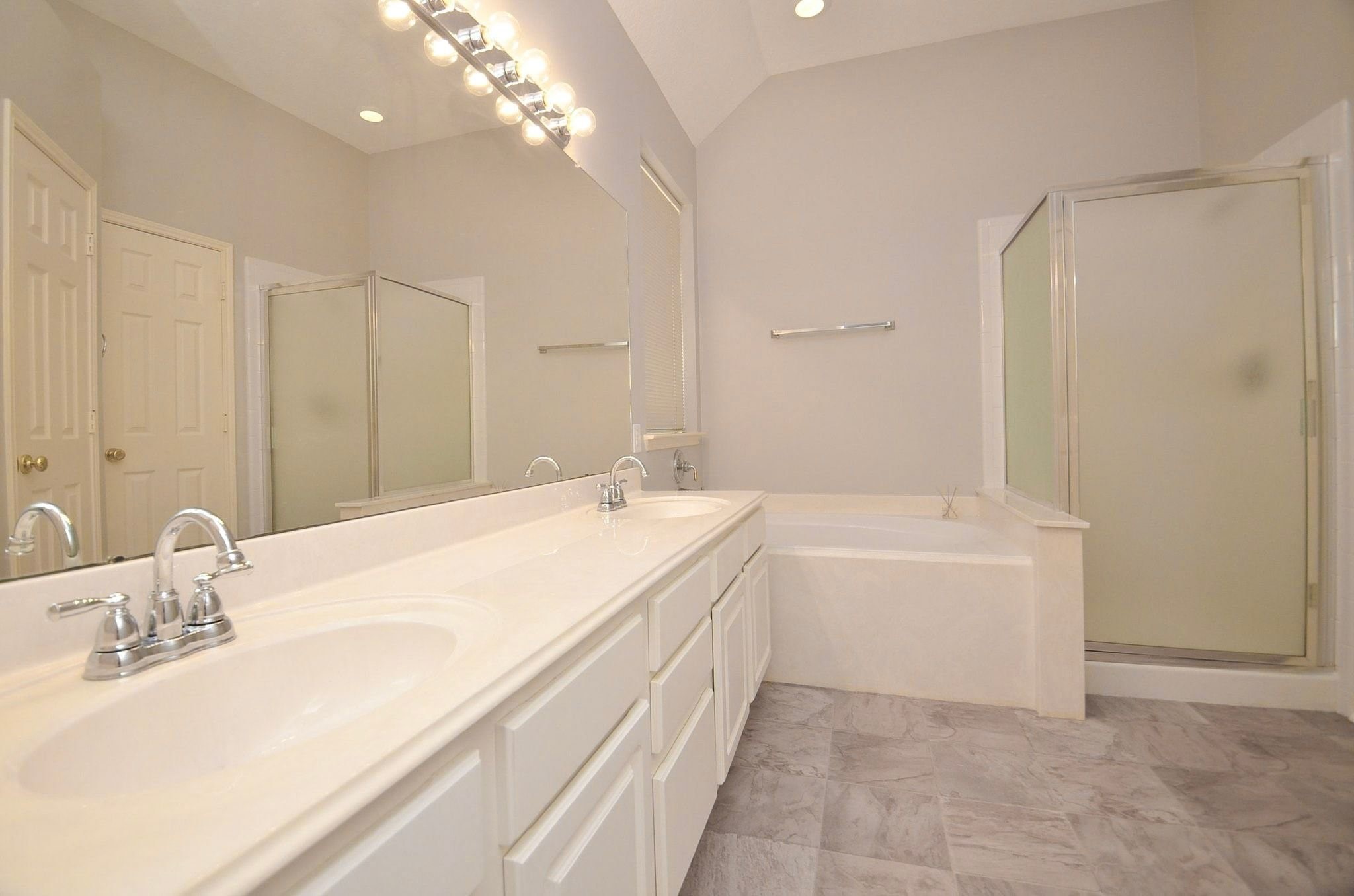 43 S Lace Arbor Drive Property Photo 22