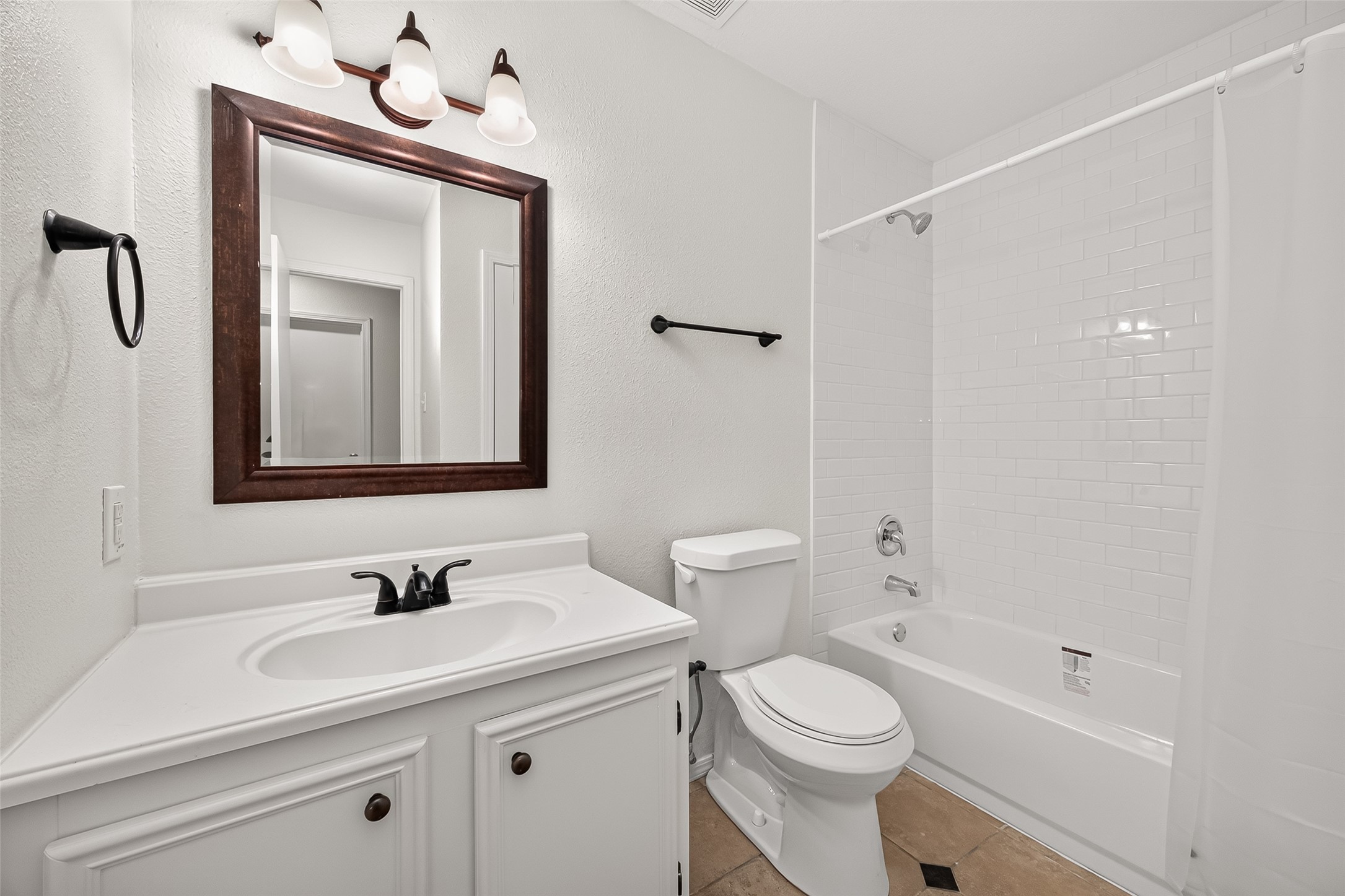9322 Magnolia Ridge Drive Property Photo 7