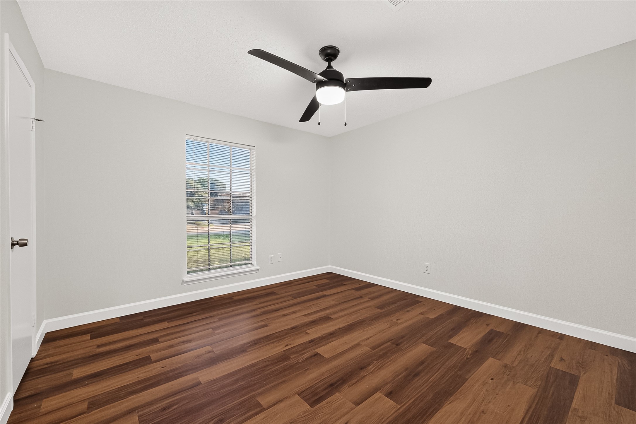 9322 Magnolia Ridge Drive Property Photo 9