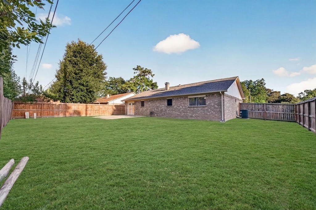 9322 Magnolia Ridge Drive Property Photo 16