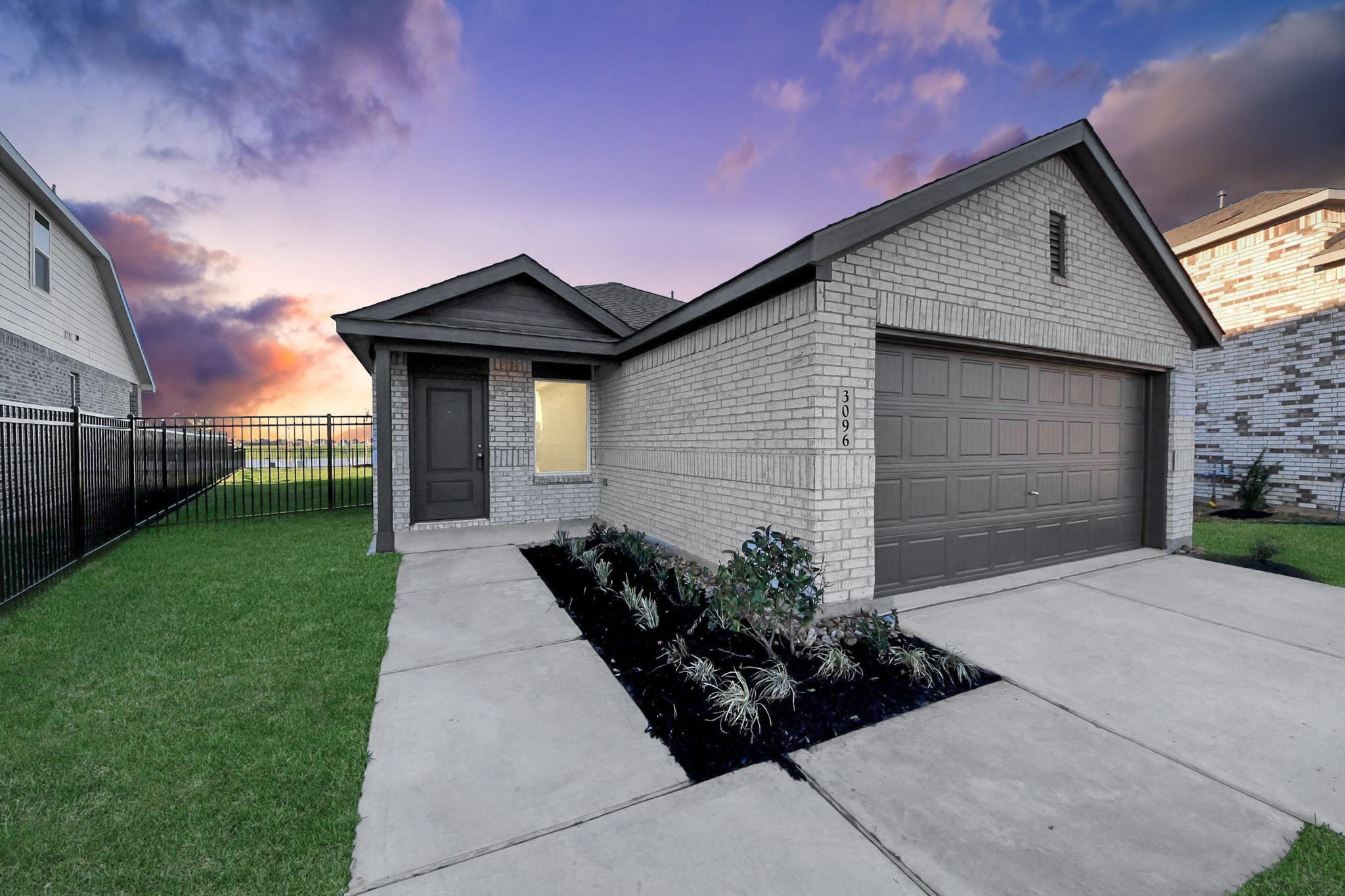 3096 Sunset Glory Drive Property Photo 2